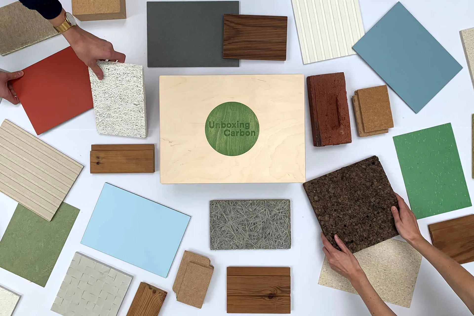Materialcollage mit Umweltproduktdeklarationen