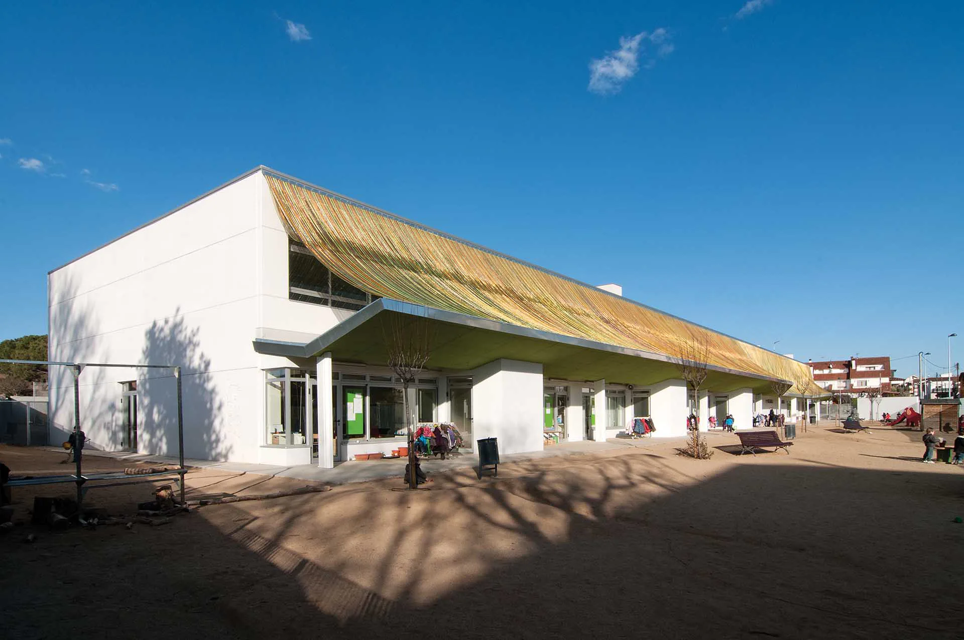 Can Manent school by Fran Fernández, Fina Frontado y Saida Dalmau, Cardedeu, Spain.