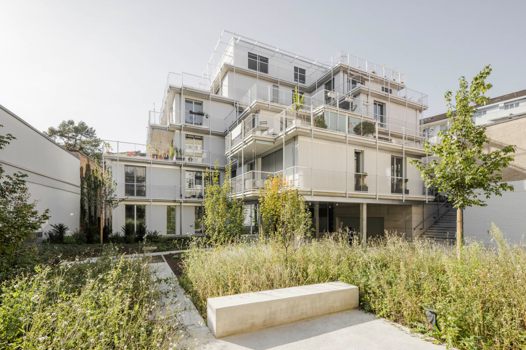 Terrassenhaus Landskronhof in Basel von HHF Architekten