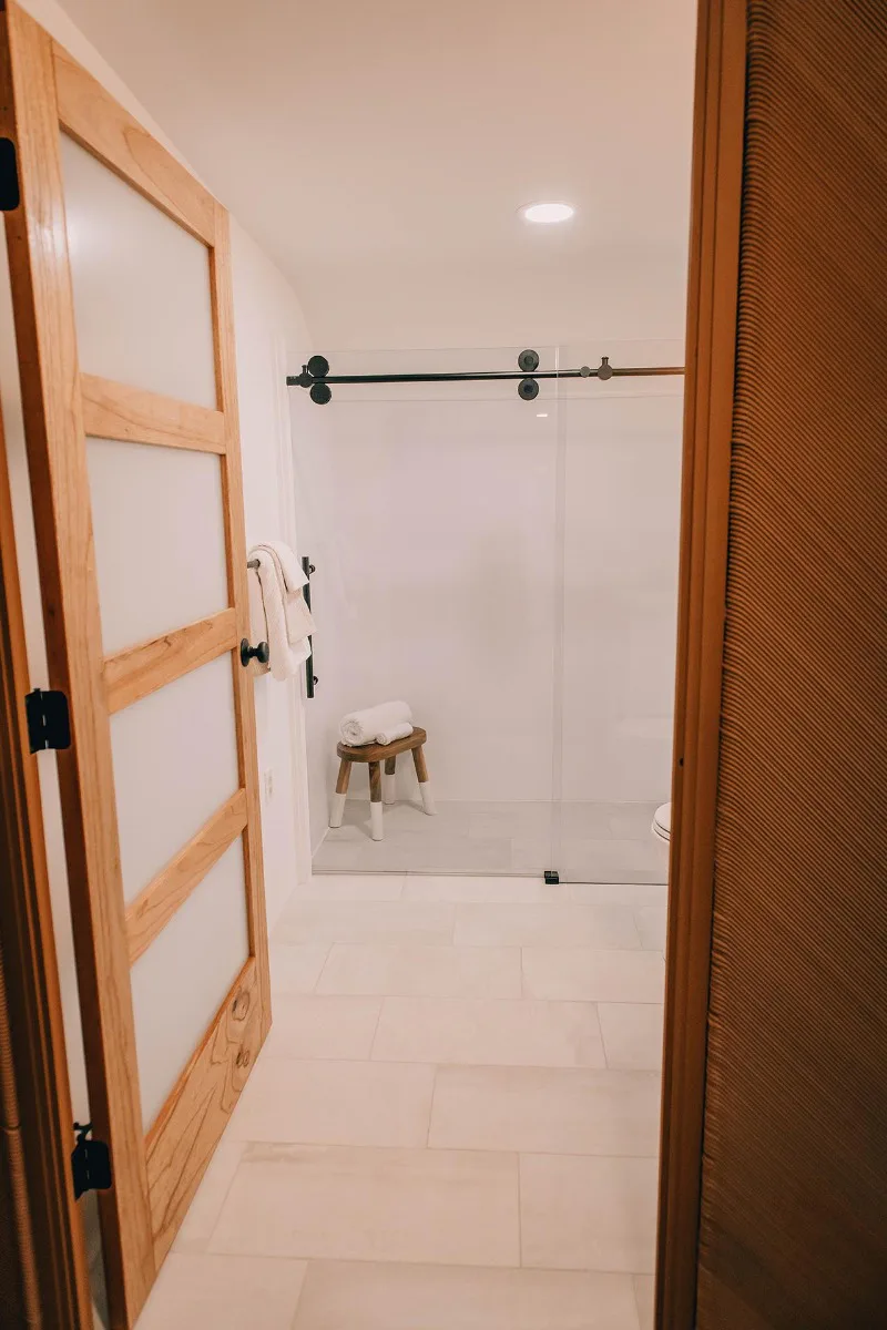 Blick ins Badezimmer