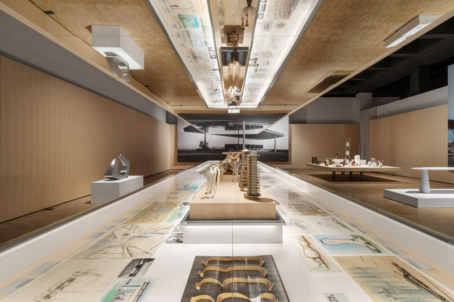 Blick in die Ausstellung Angelo Mangiarotti – When Structures Take Shape.