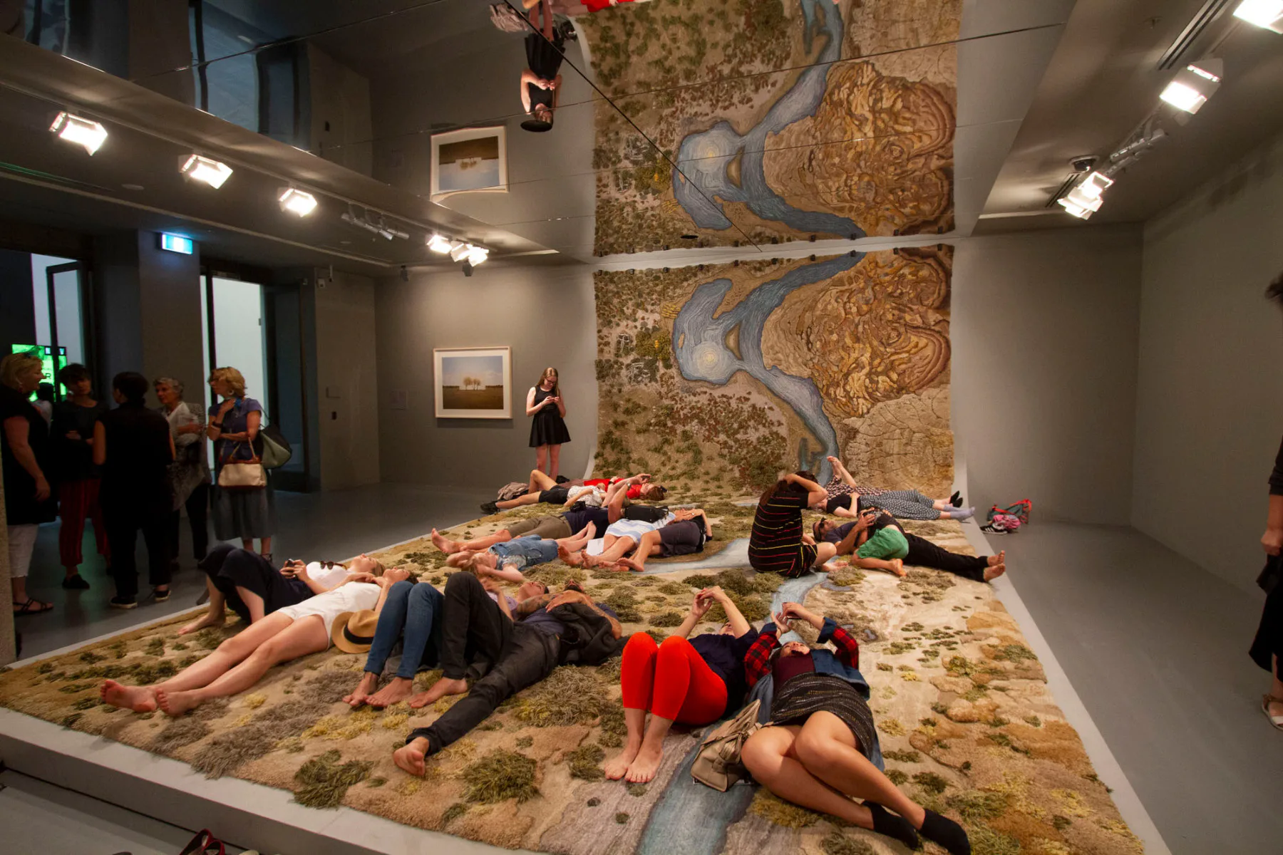 Alexandra Kehayoglou, Santa Cruz River, Teppich, National Gallery of Victoria, 2016/17