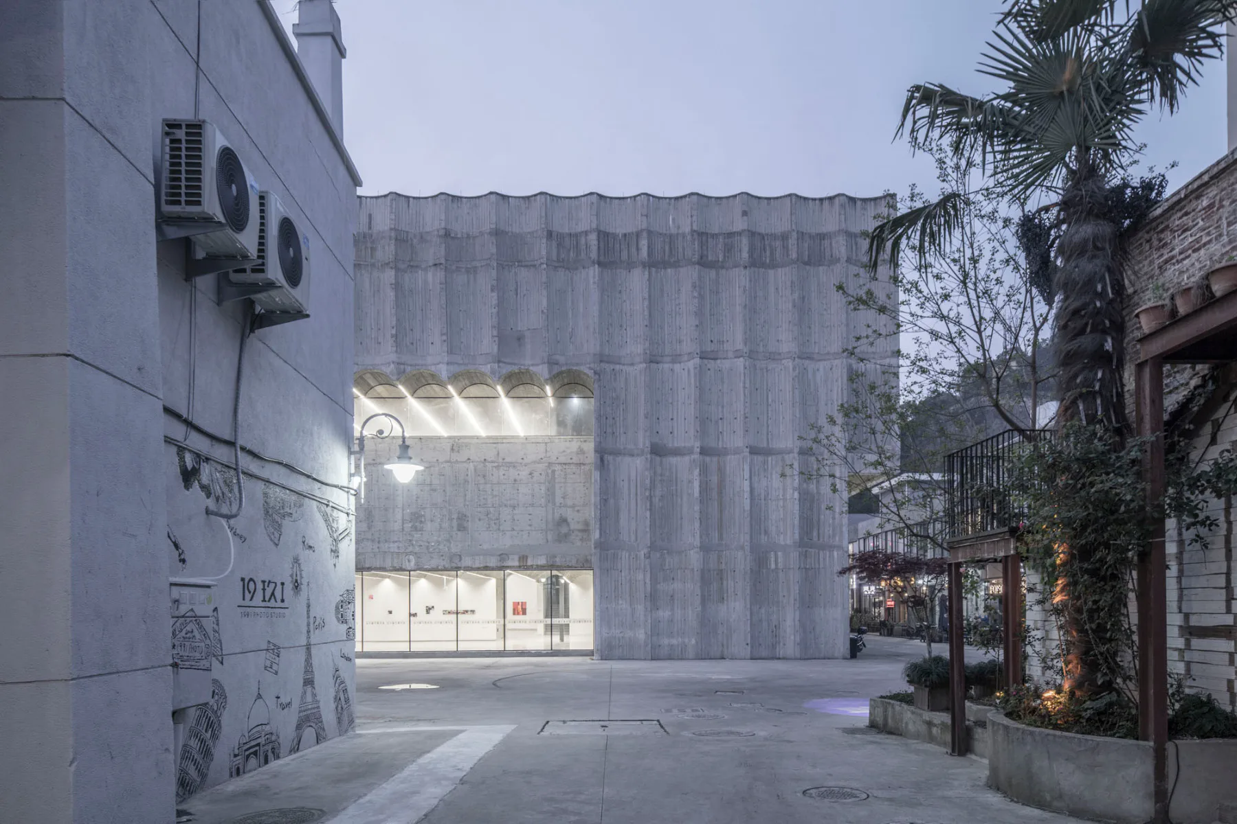 Museum für zeitgenössische Kunst in altem Fabrikgebäude