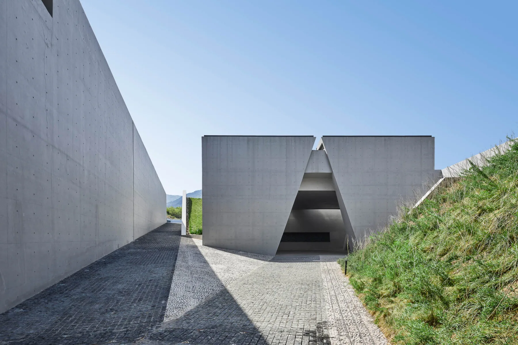 Der Neubau steht am Fuß des Mausoleums von Ying Zheng.