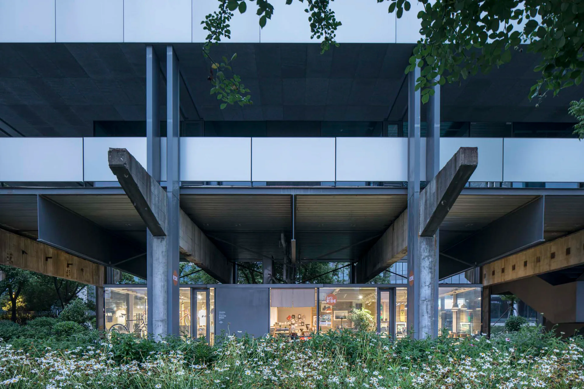Long Museum West Bund – Museum im ehemaligen Kohlehafen