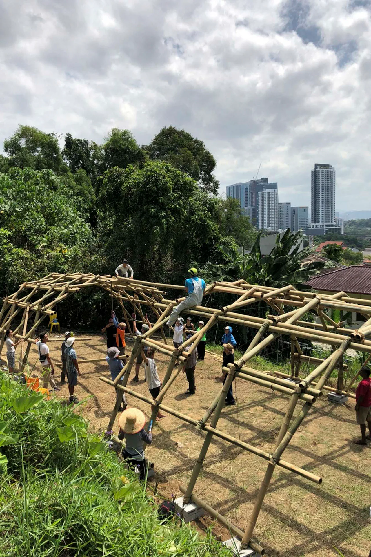 Bauphase des Gemeinschaftsgartens Kebun-Kebun Bangsar, Kuala Lumpur, 2017