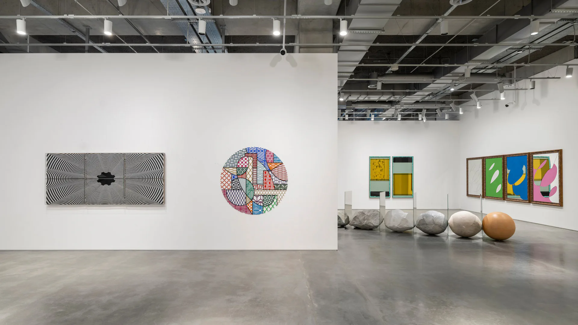 Blick in die Ausstellung Floating Island