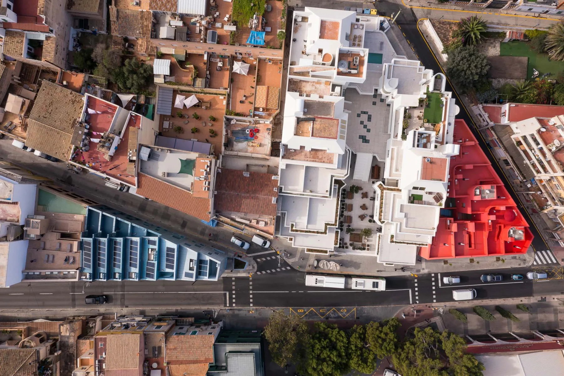 MVRDV: Bunte Quartierssanierung auf Mallorca