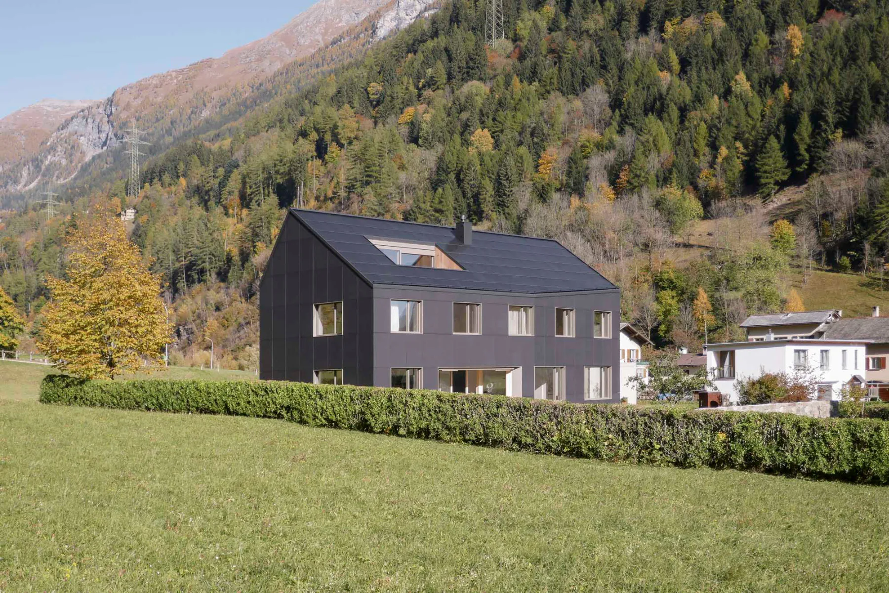Plusenergiehaus in Graubünden