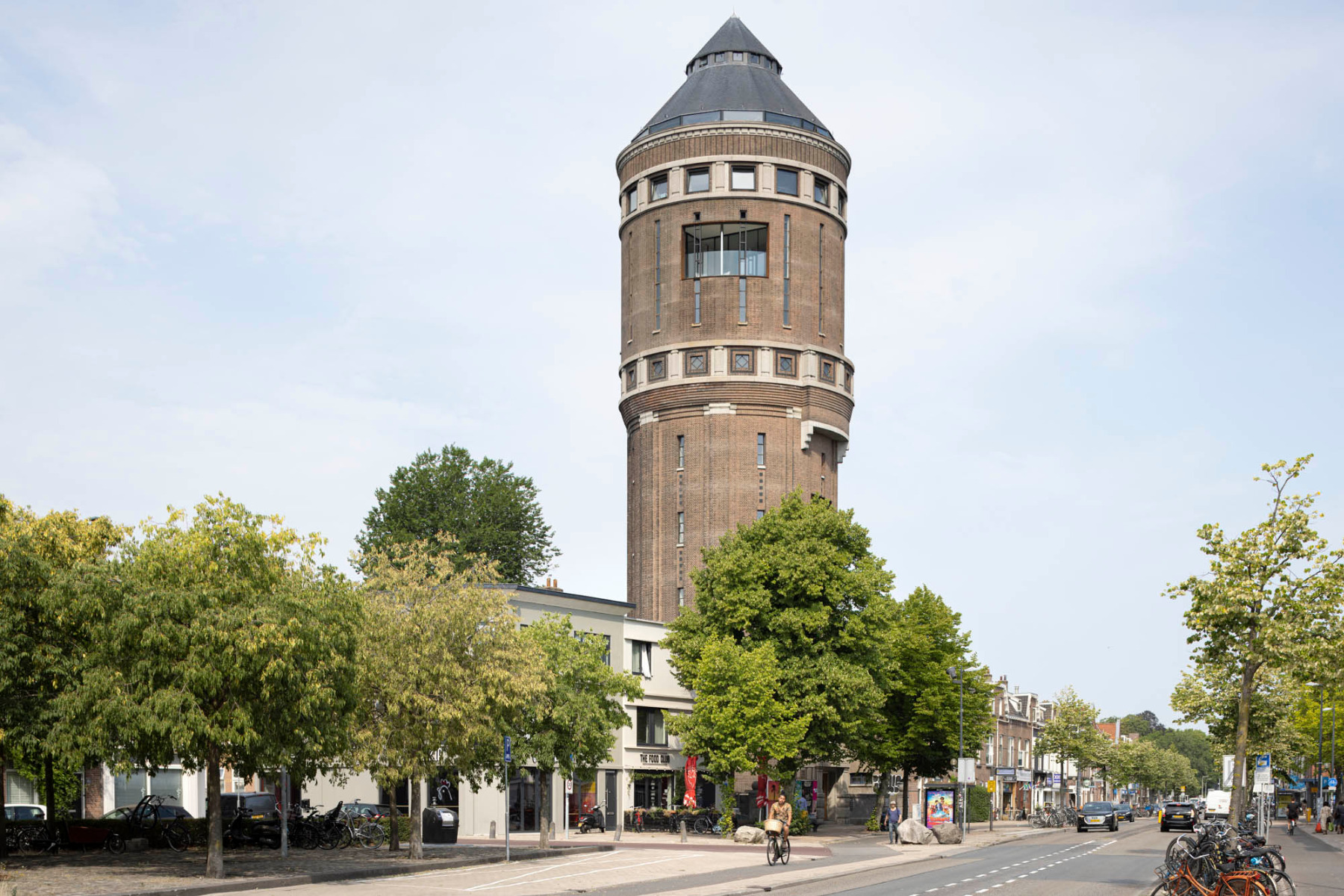 Sanierter Wasserturm von Zecc Architecten in Utrecht