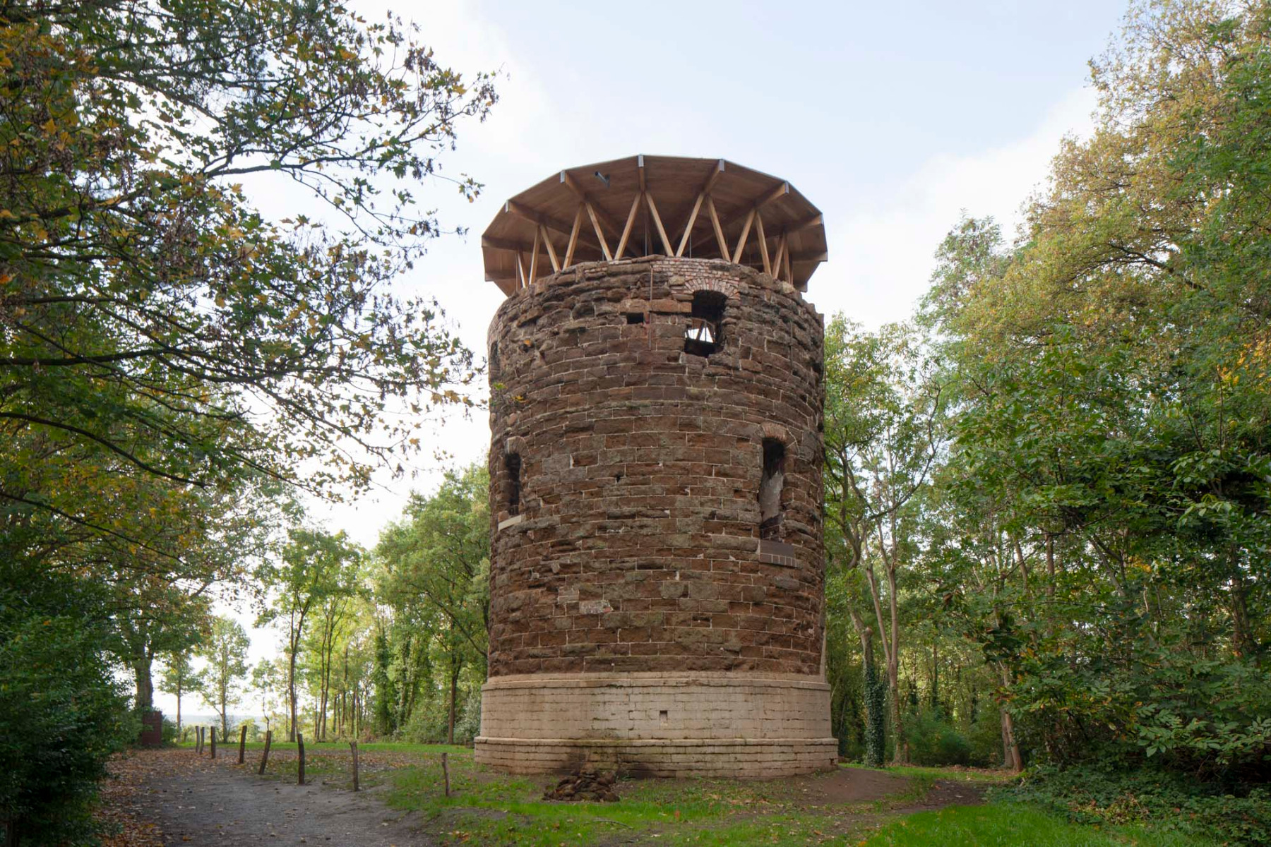 Umgebaute Windmühle in Belgien von ALT Architectuur