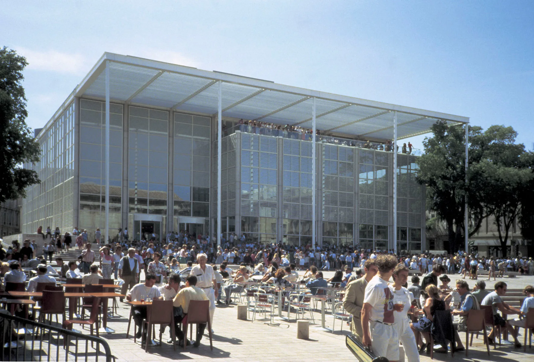 Carré d'Art in Nimes, 1984