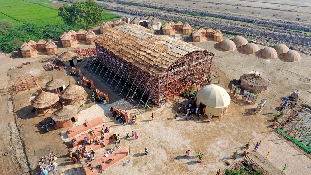 Zero Carbon Cultural Centre in Makli – Trainingsort und Testgelände für effiziente Selbstbaumethoden.