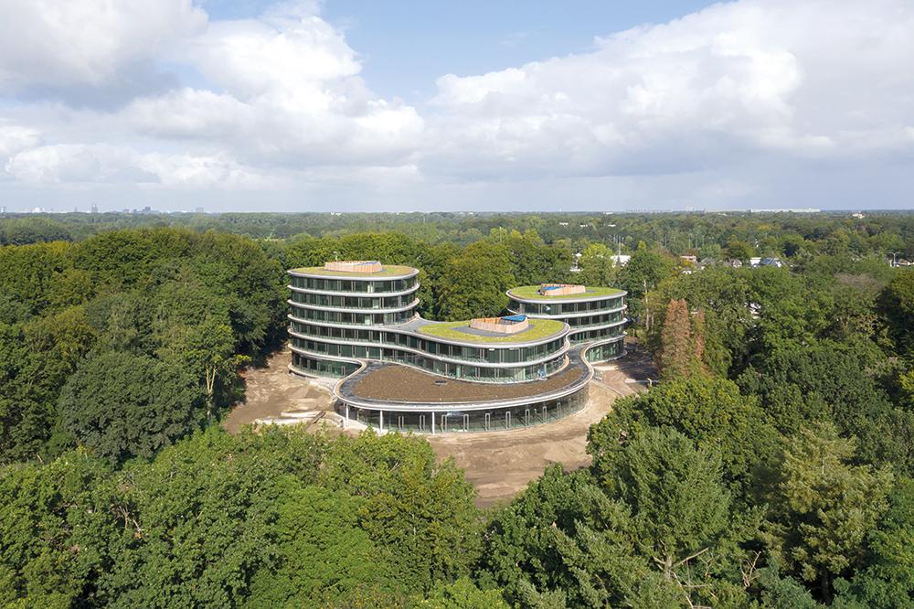 The load bearing structure of the office building of Triodos Bank is a reversible timber hybrid construction. All materials are circular and documented in a materials passport.
