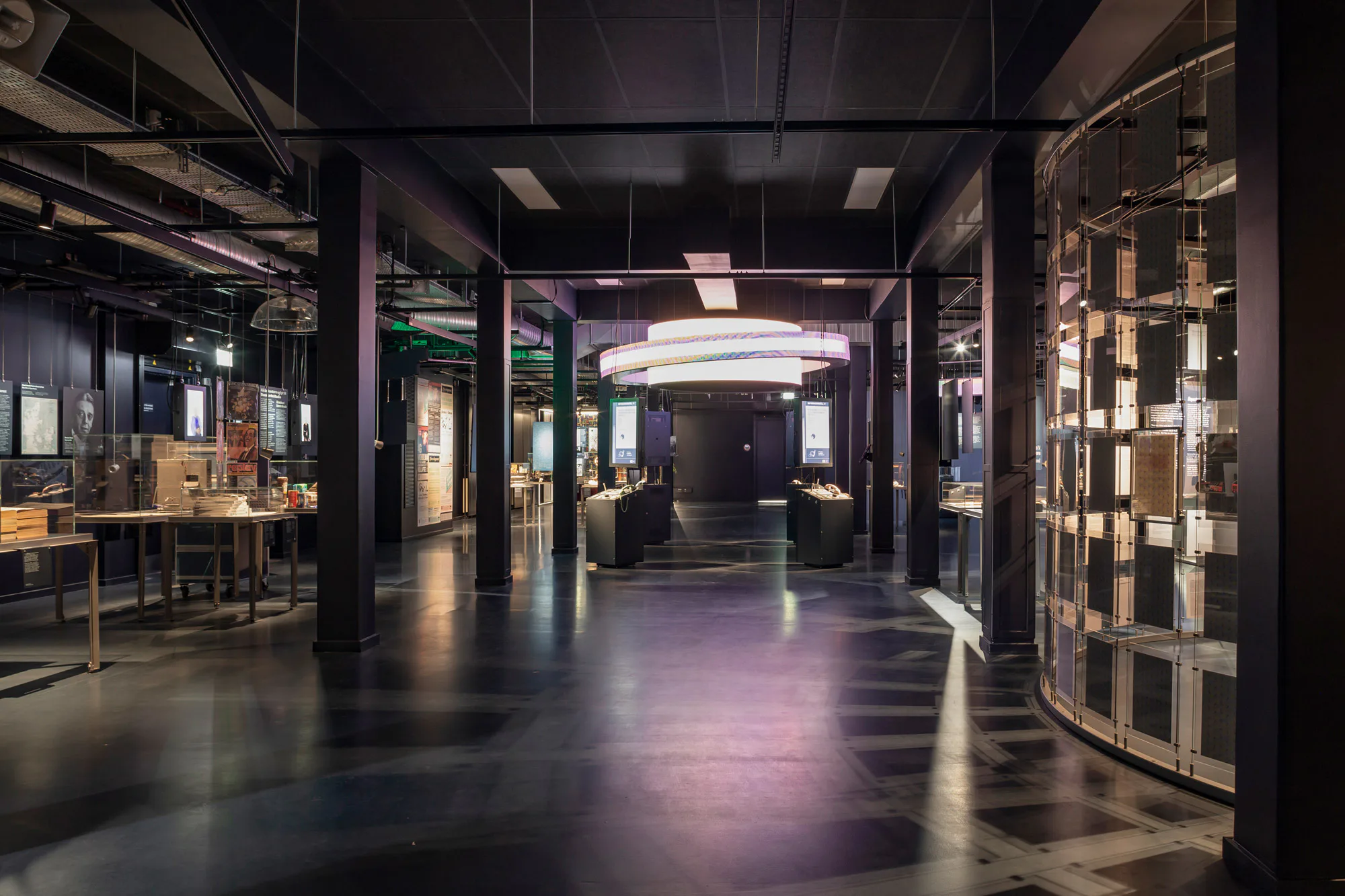 Ausstellung „Kommunikation in Krisenzeiten“