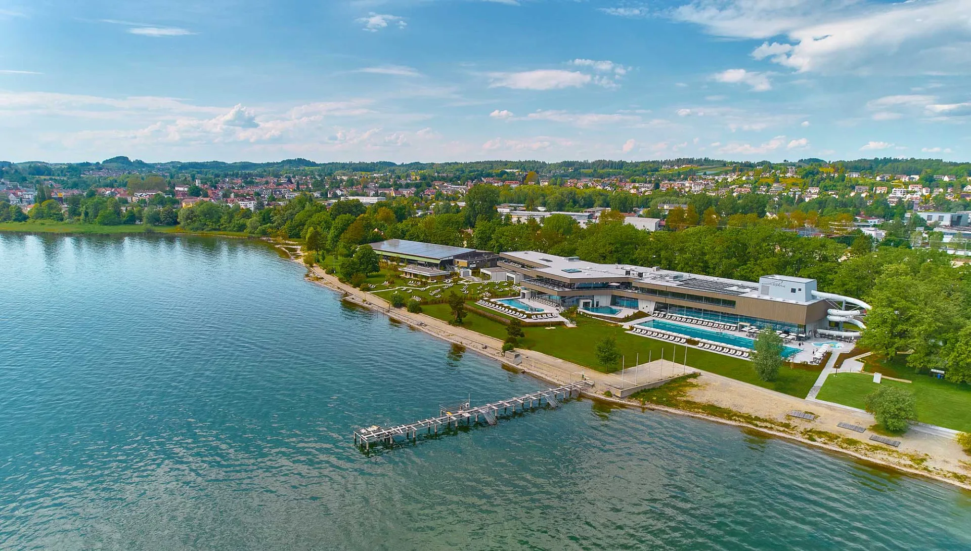 Die Therme Lindau liegt direkt am Bodensee.