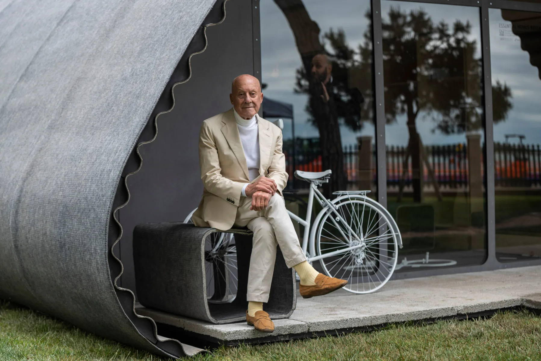 Das von Norman Foster entwickelte Wohnraumkonzept Essential Homes soll Flüchtigen qualitativ bessere Strukturen bieten.