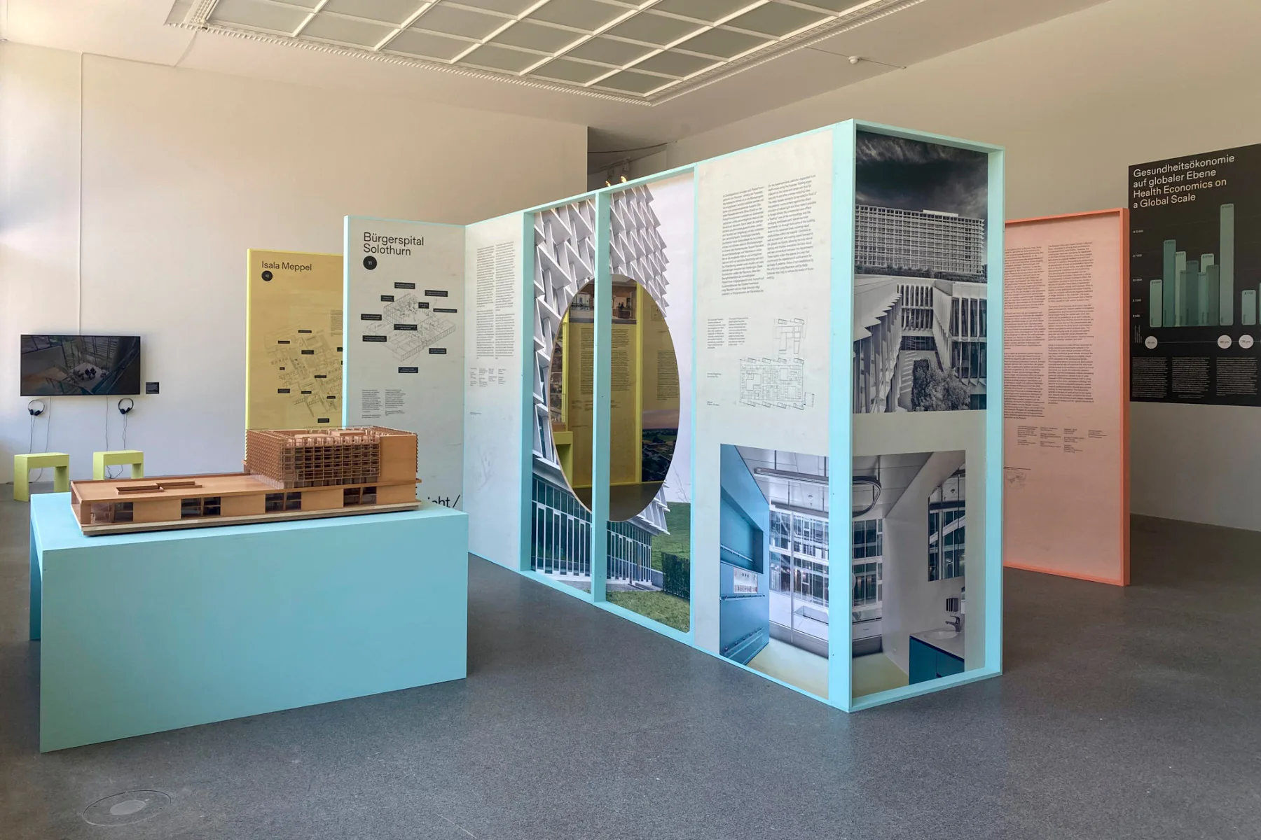Die Ausstellung zeigt 13 internationale Krankenhausprojekte.
