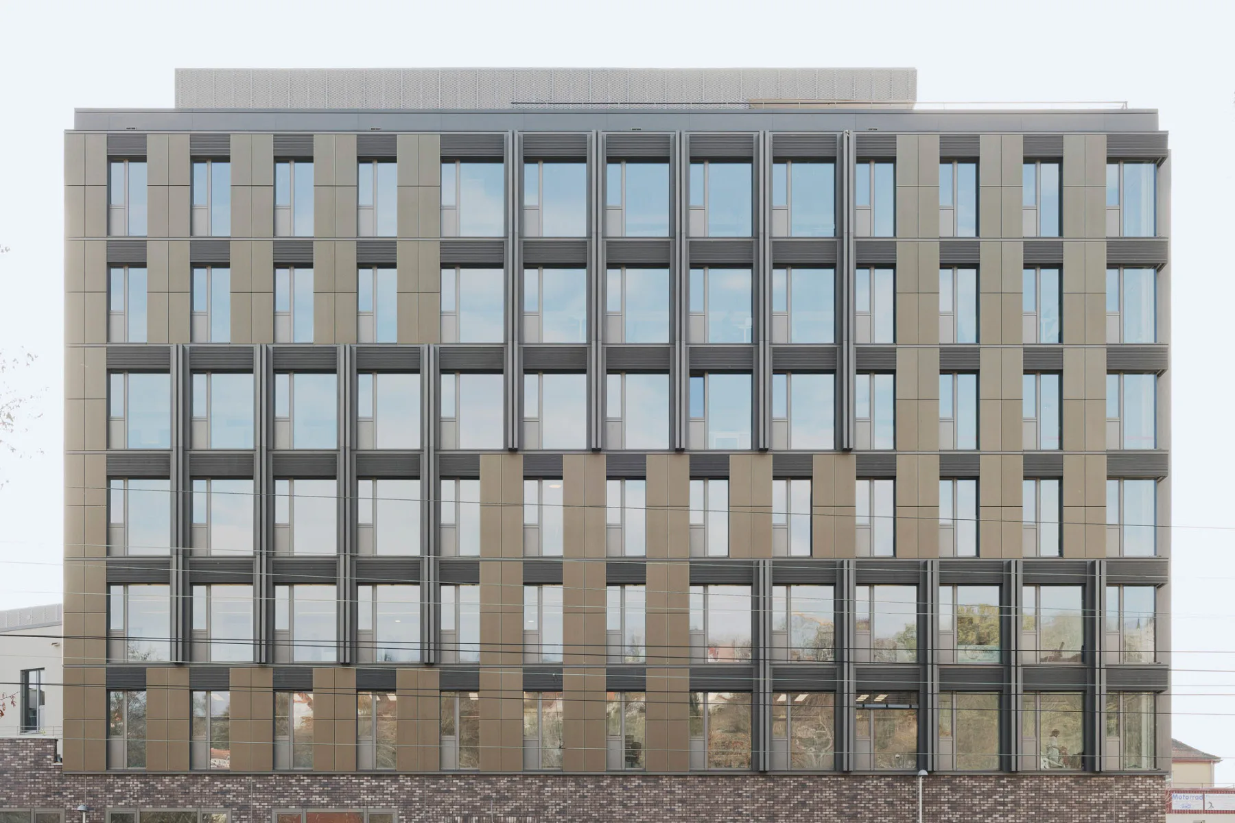 Die Westspitze Tübingen zählt zu den größten Holz-Hybridbauten in Deutschland.