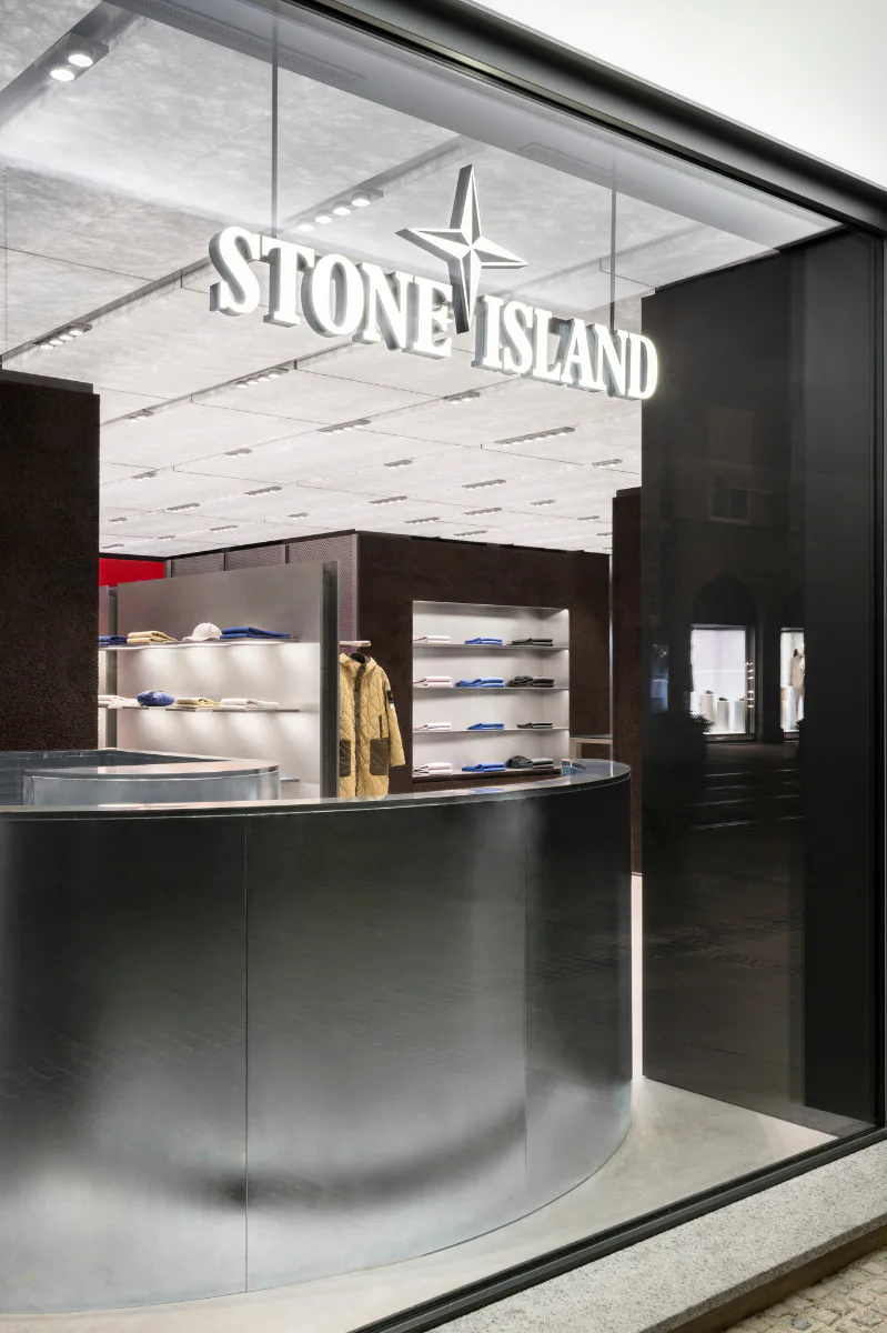 Ladenkonzept von OMA / AMO für Stone Island in München