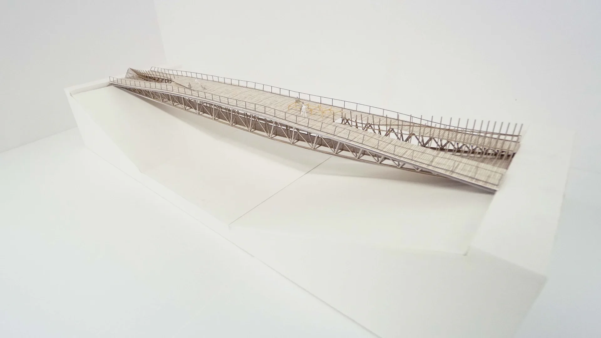 Modell Nakabashi-Bridge in Minamisanriku