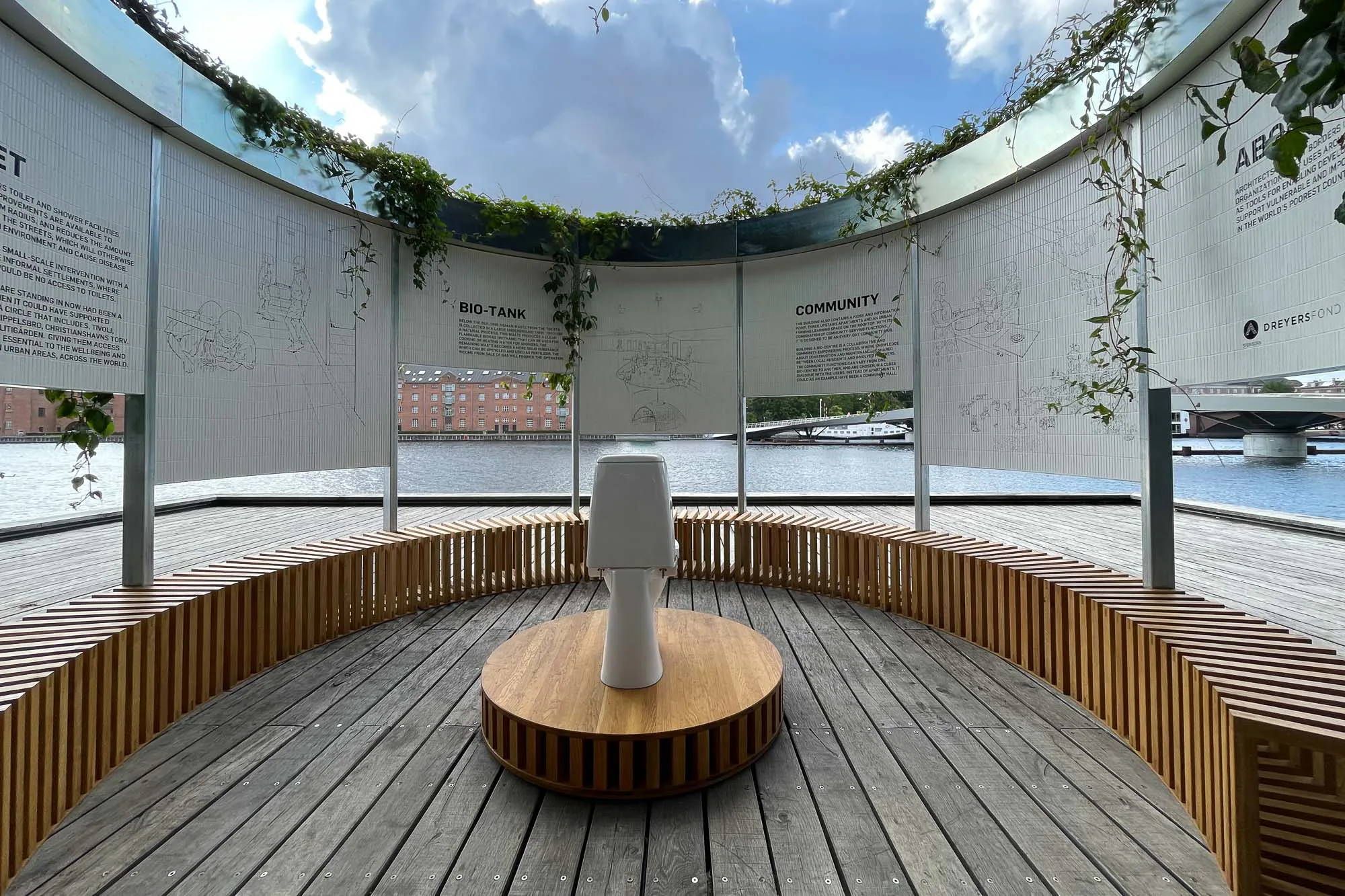 Bio-Center, Architektur: Architects Without Borders