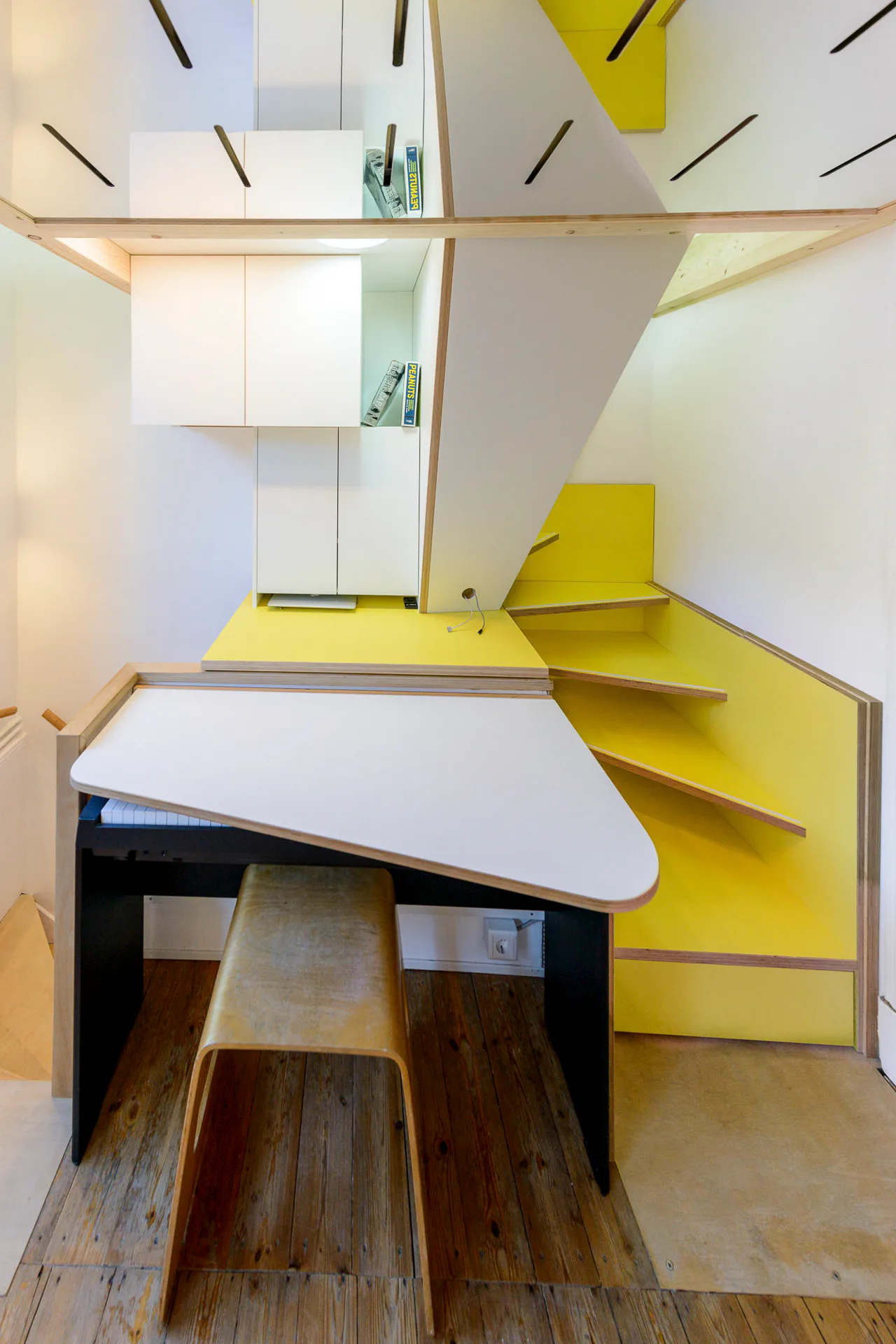 Stair Case Study House 31