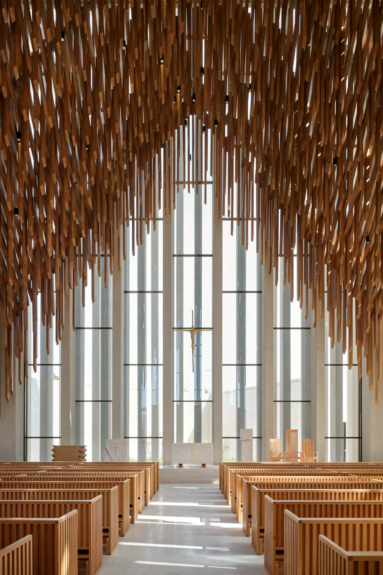 Innenraum der Seine Heiligkeit Franziskus Kirche