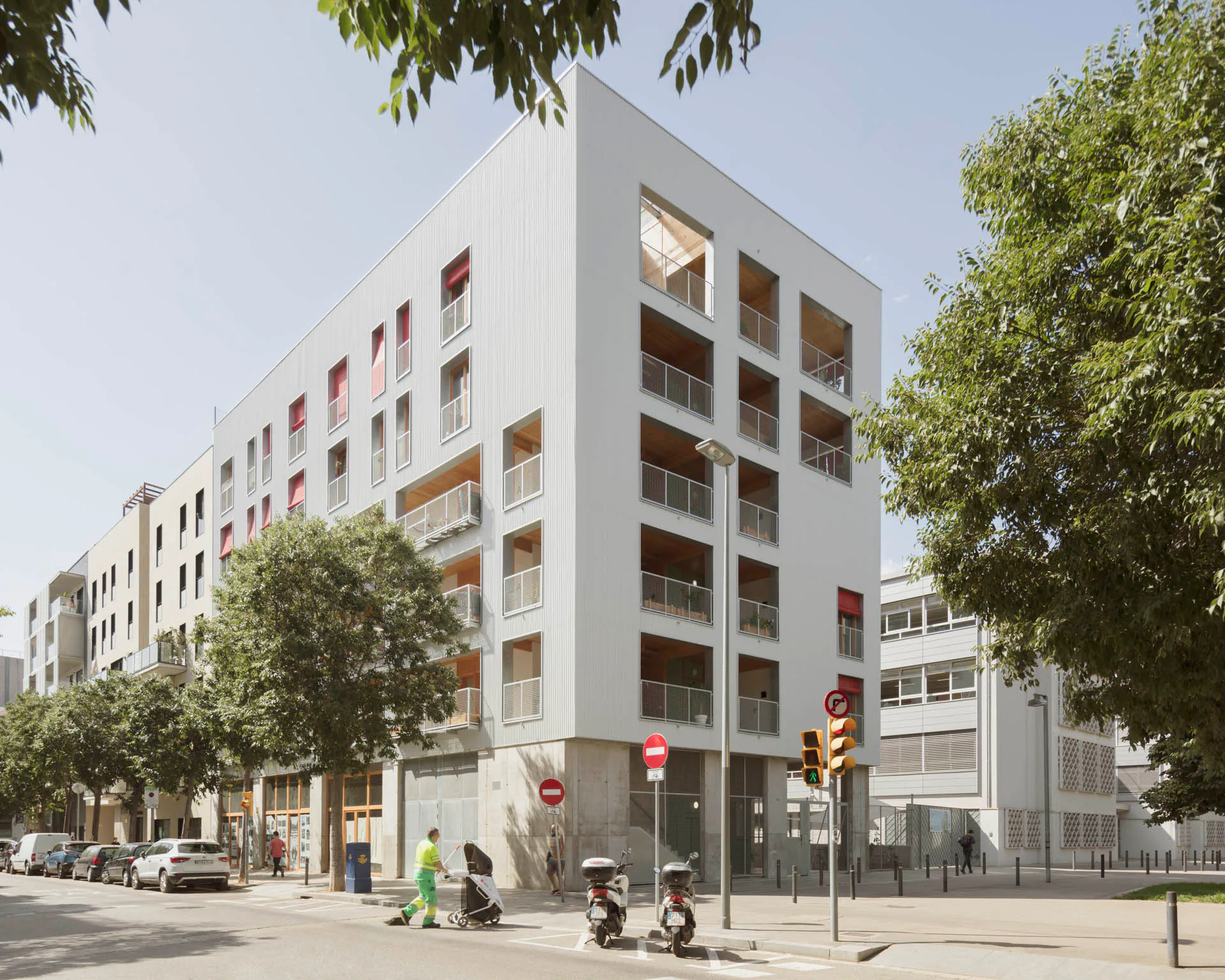 Genossenschaftsbau La Balma in Barcelona von Lacol + Laboqueria
