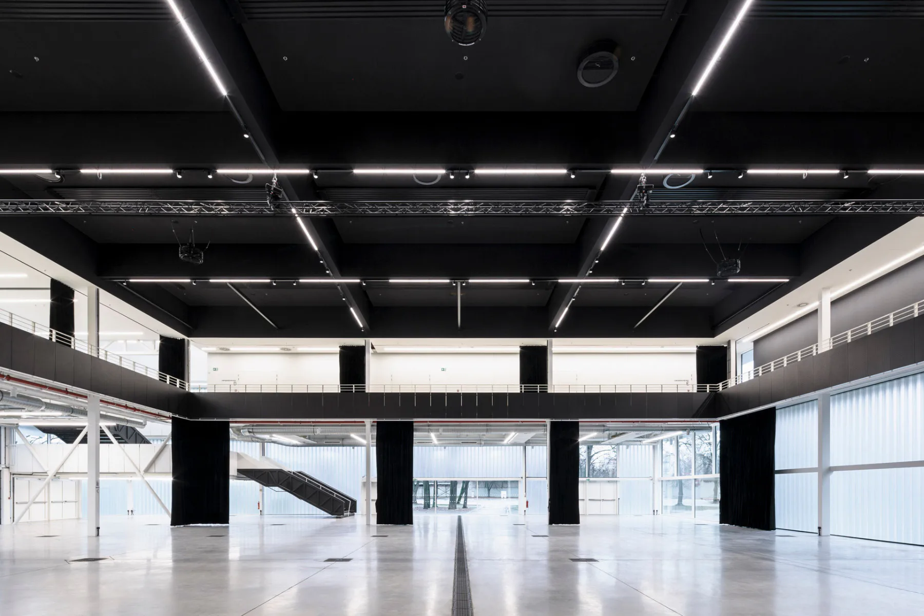Das Innere des Pavillons ist offen und flexibel gestaltet.