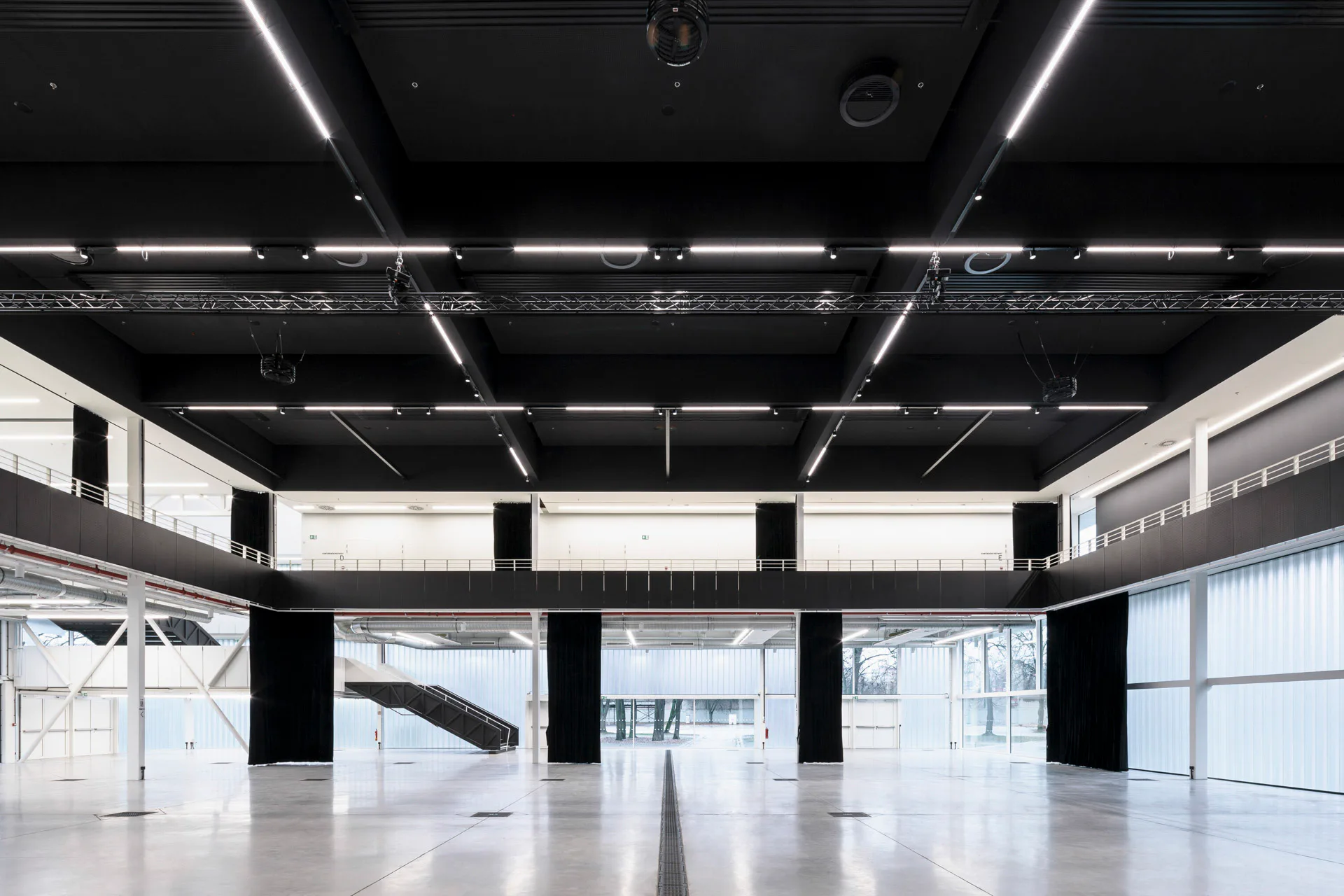 Das Innere des Pavillons ist offen und flexibel gestaltet.