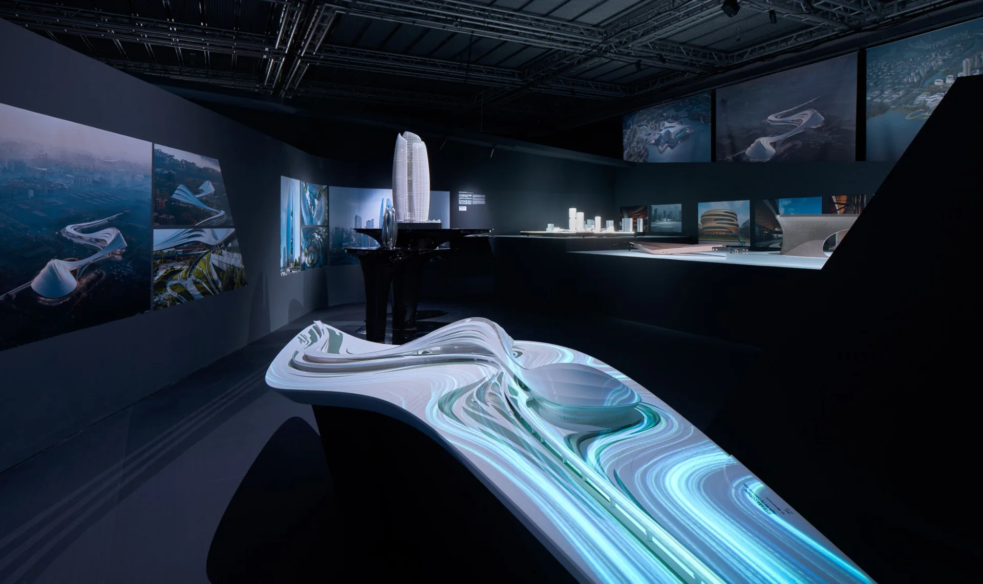 Virtuelle und analoge Ausstellungsgestaltung, Zaha Hadid Architects