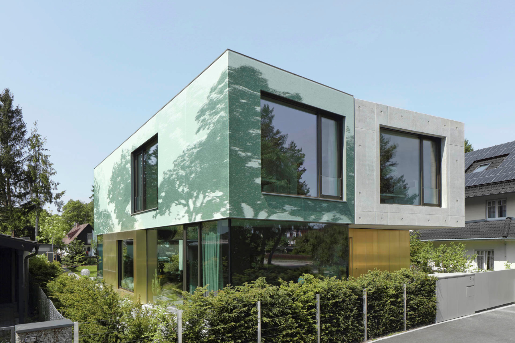 Schattenwurf auf der Fassade