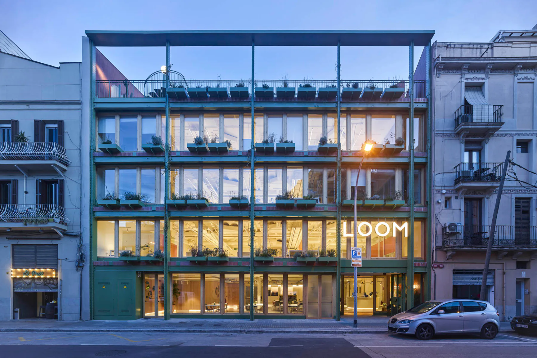 Bürogebäude Loom Ferreteria