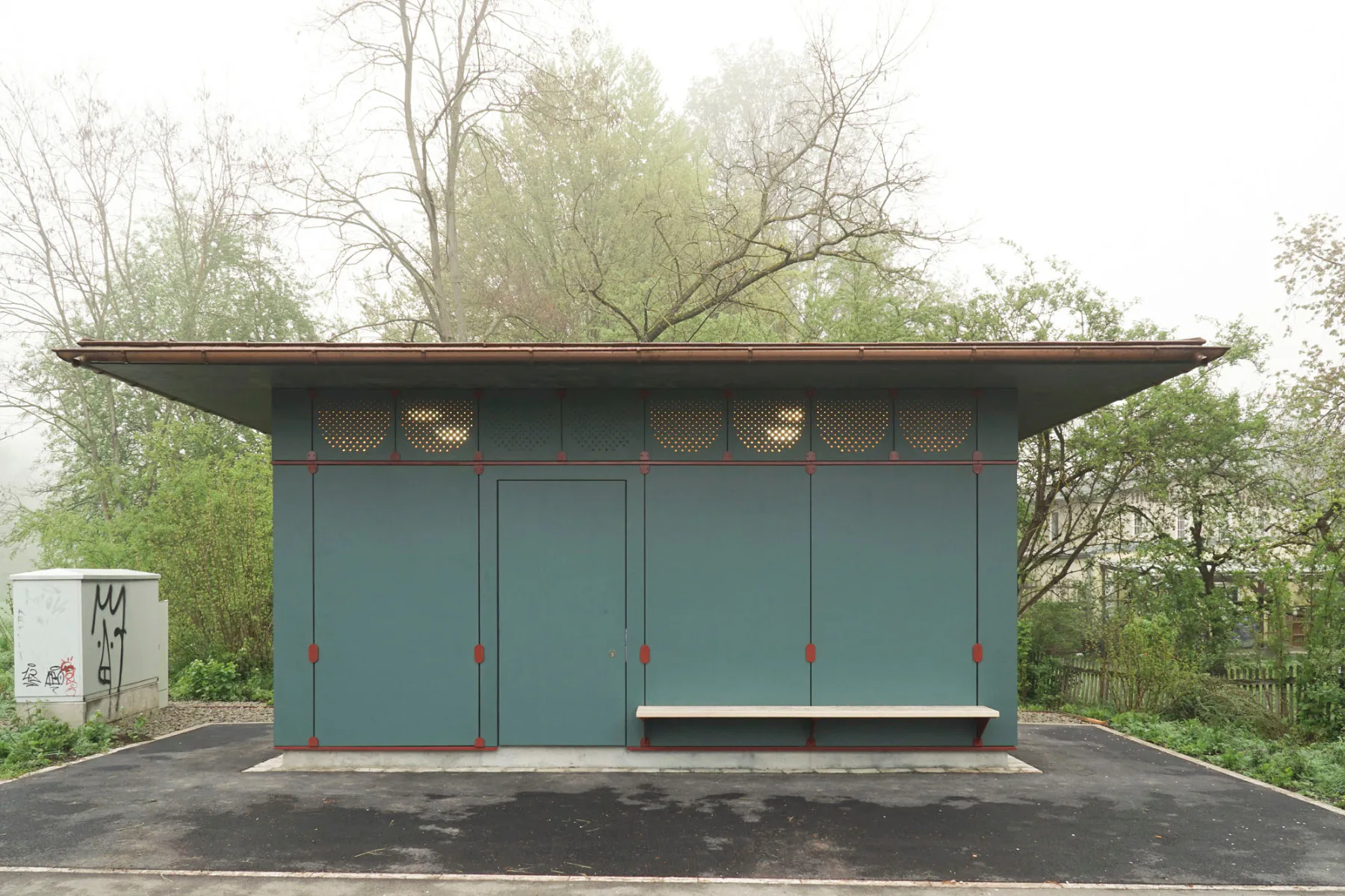 Naumann Wasserkampf Architekten, Parktoilette im Park an der Ilm, Weimar