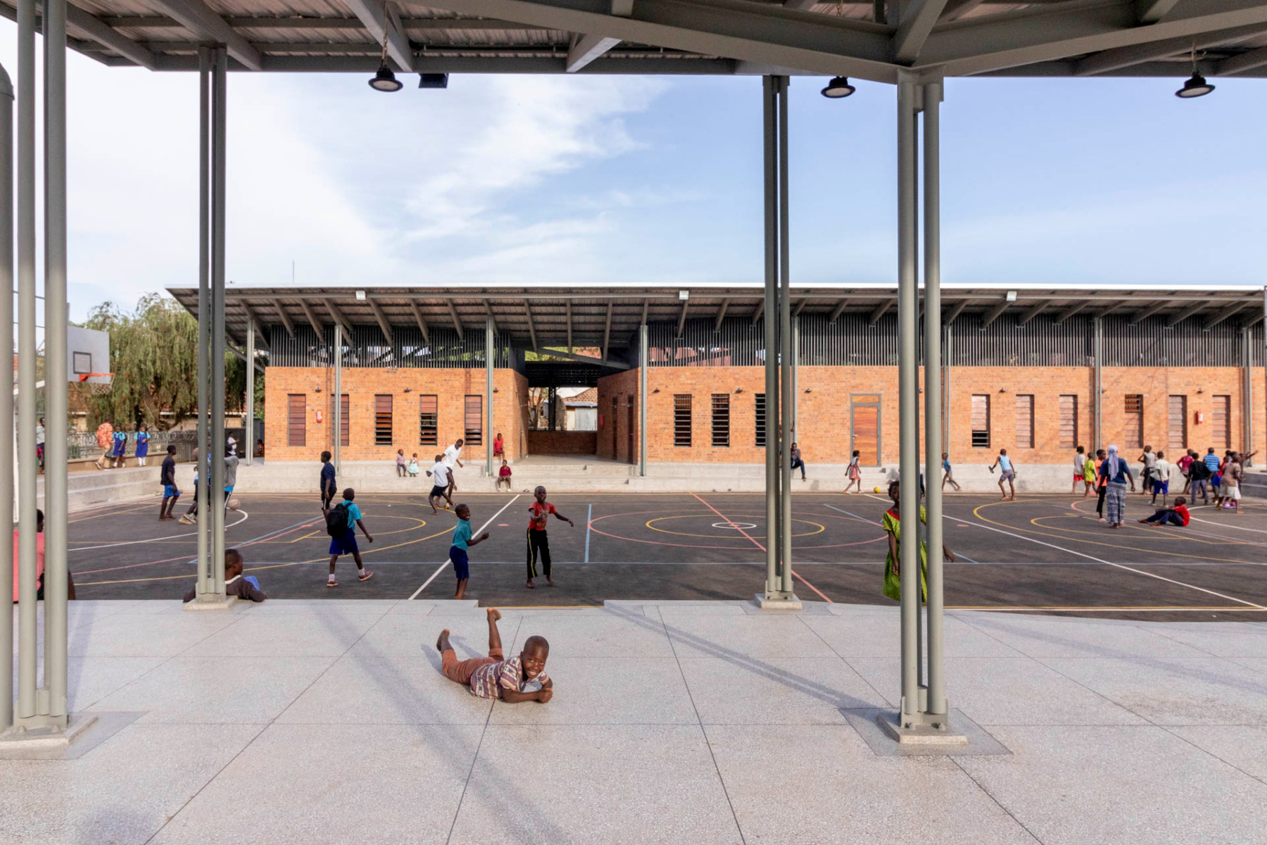 Gemeinschaftszentrum in Kamwokya von Kéré Architecture