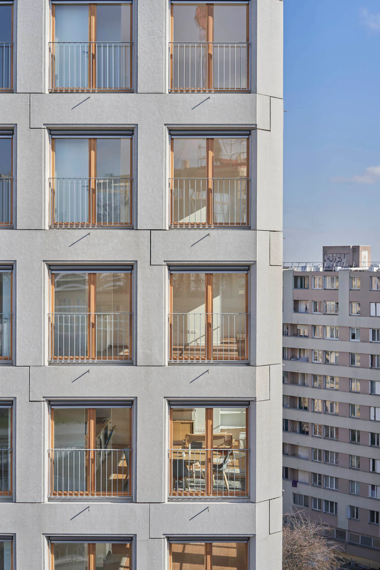 Der hohe Turm erhielt ein Stahlbetontragwerk