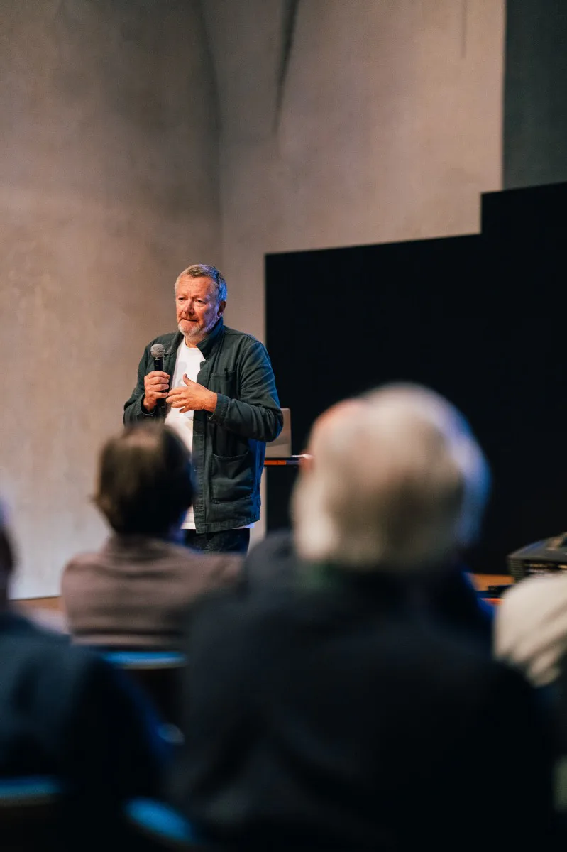 Gründungspartner Kjetil Thorsen während der Eröffnungsrede
