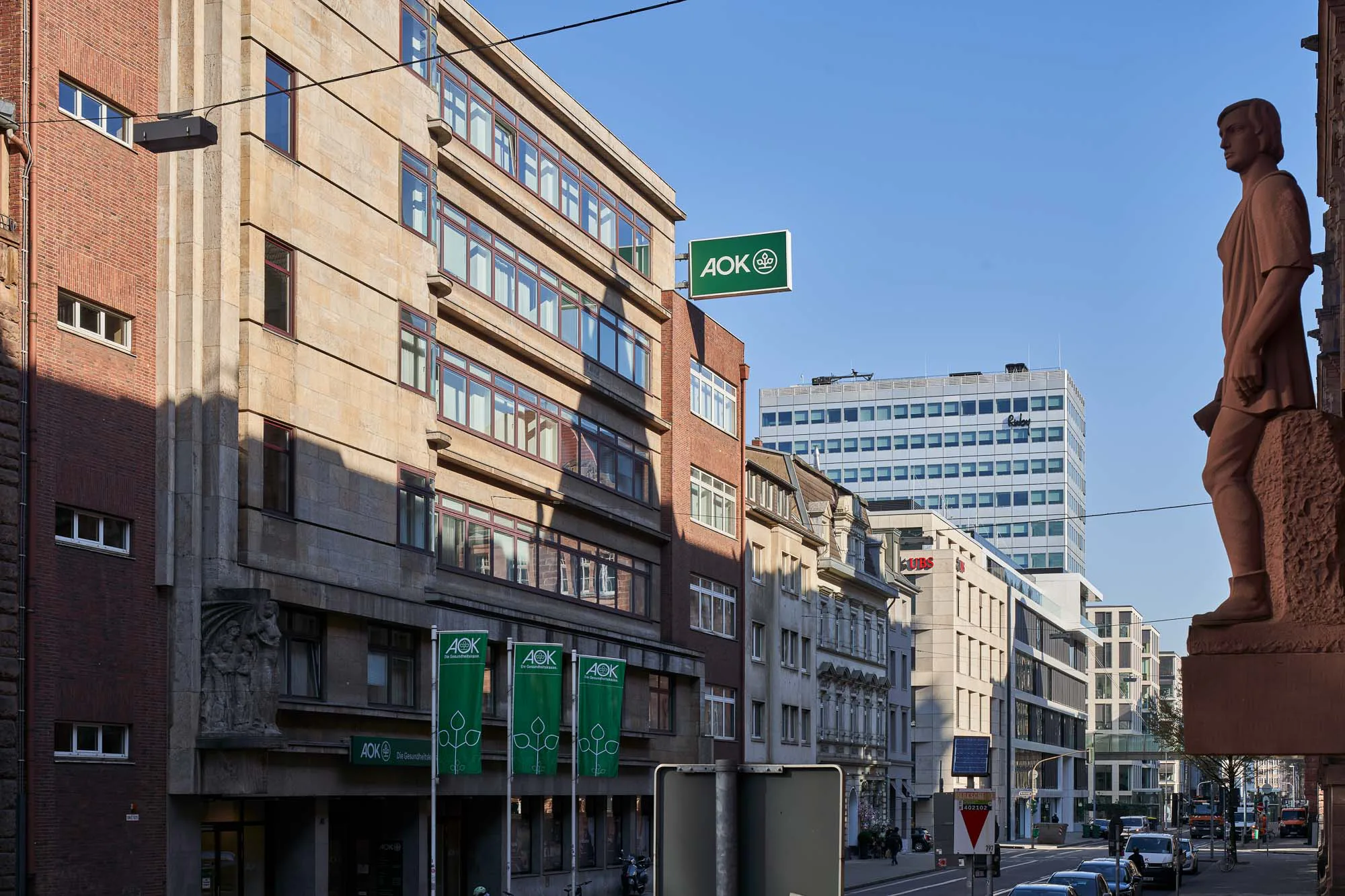 Das Commerzbank-Hochhaus/Hotel Ruby Luna in Düsseldorf