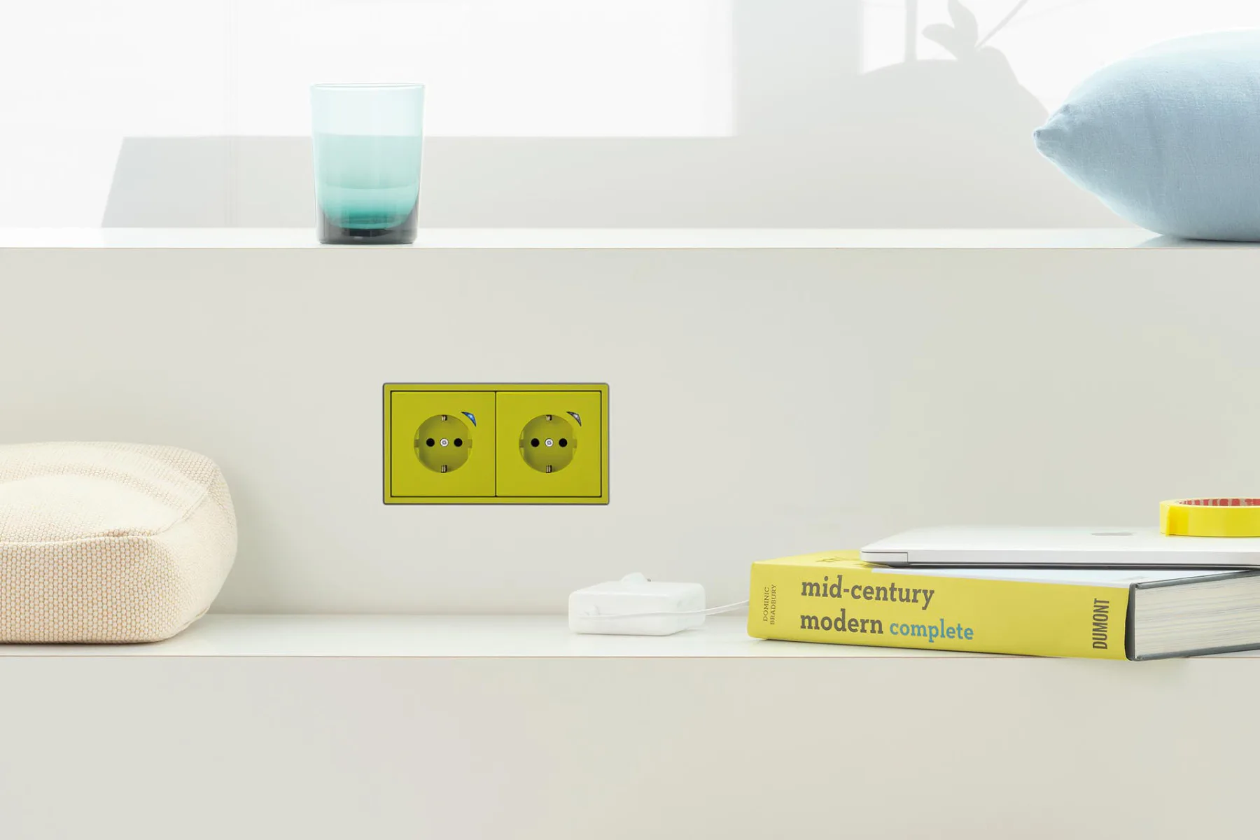 Intelligente Steckdose aus dem System Jung Home.