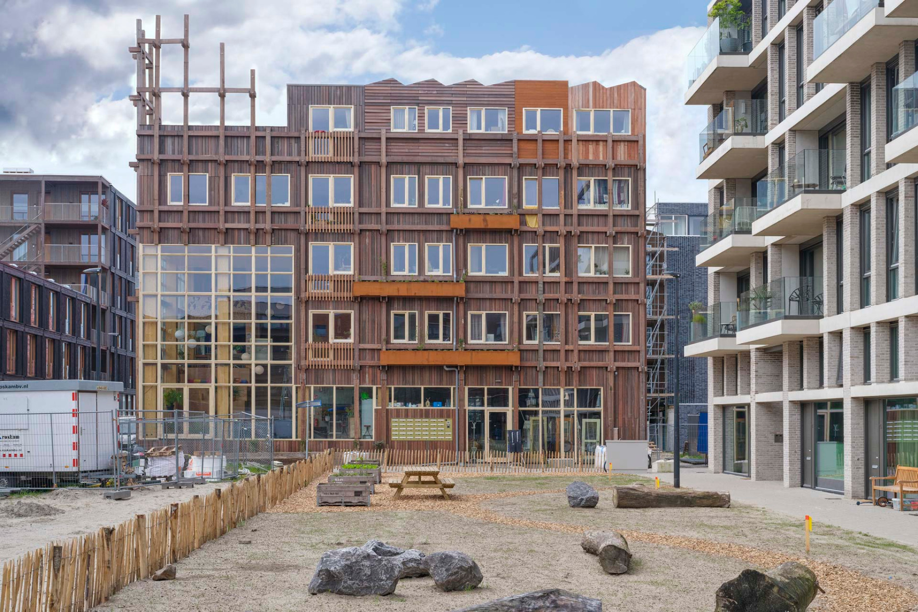 De Warren in Amsterdam von Natrufied Architecture