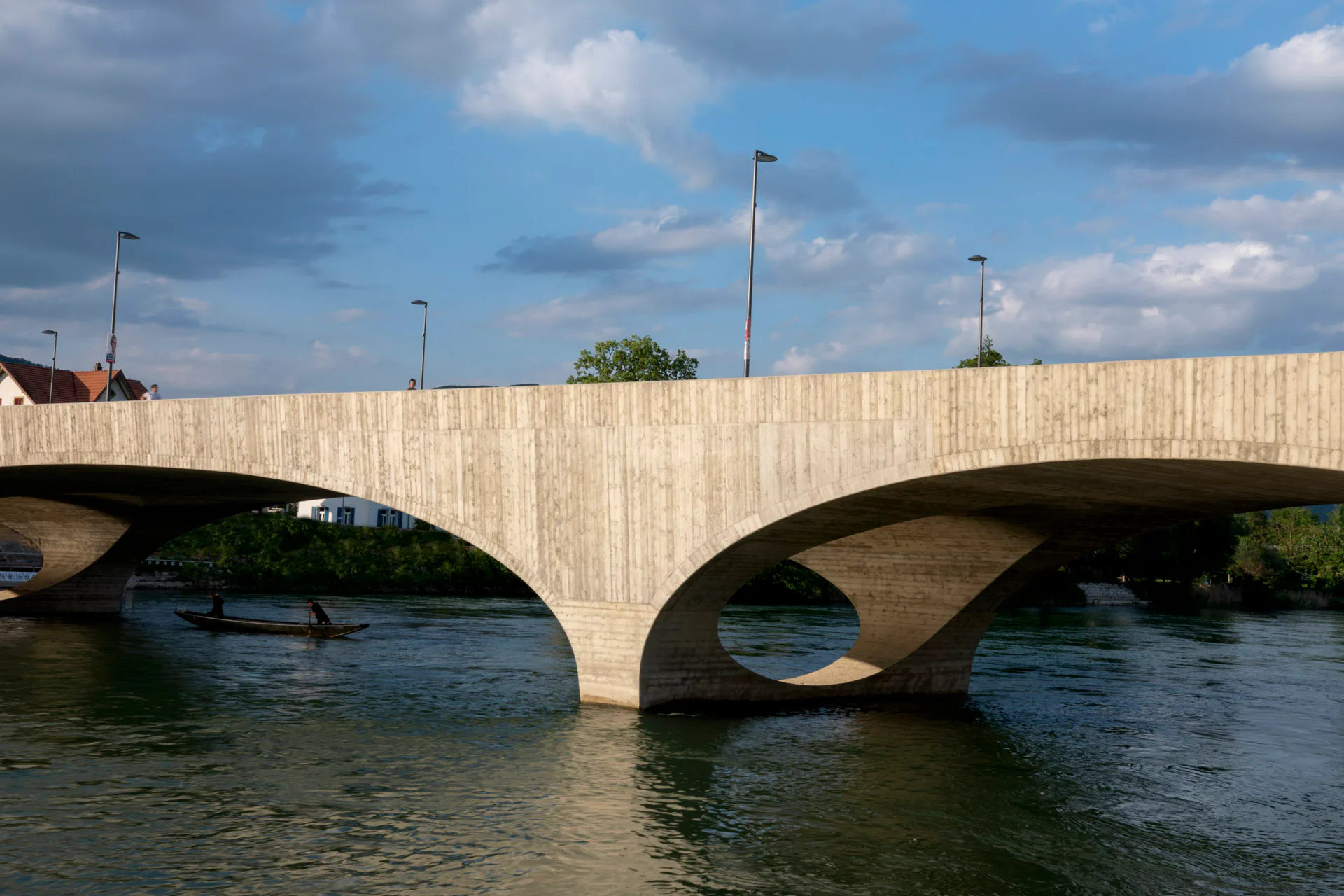 Die neue Brücke ersetzt die alte Brücke von 1949.