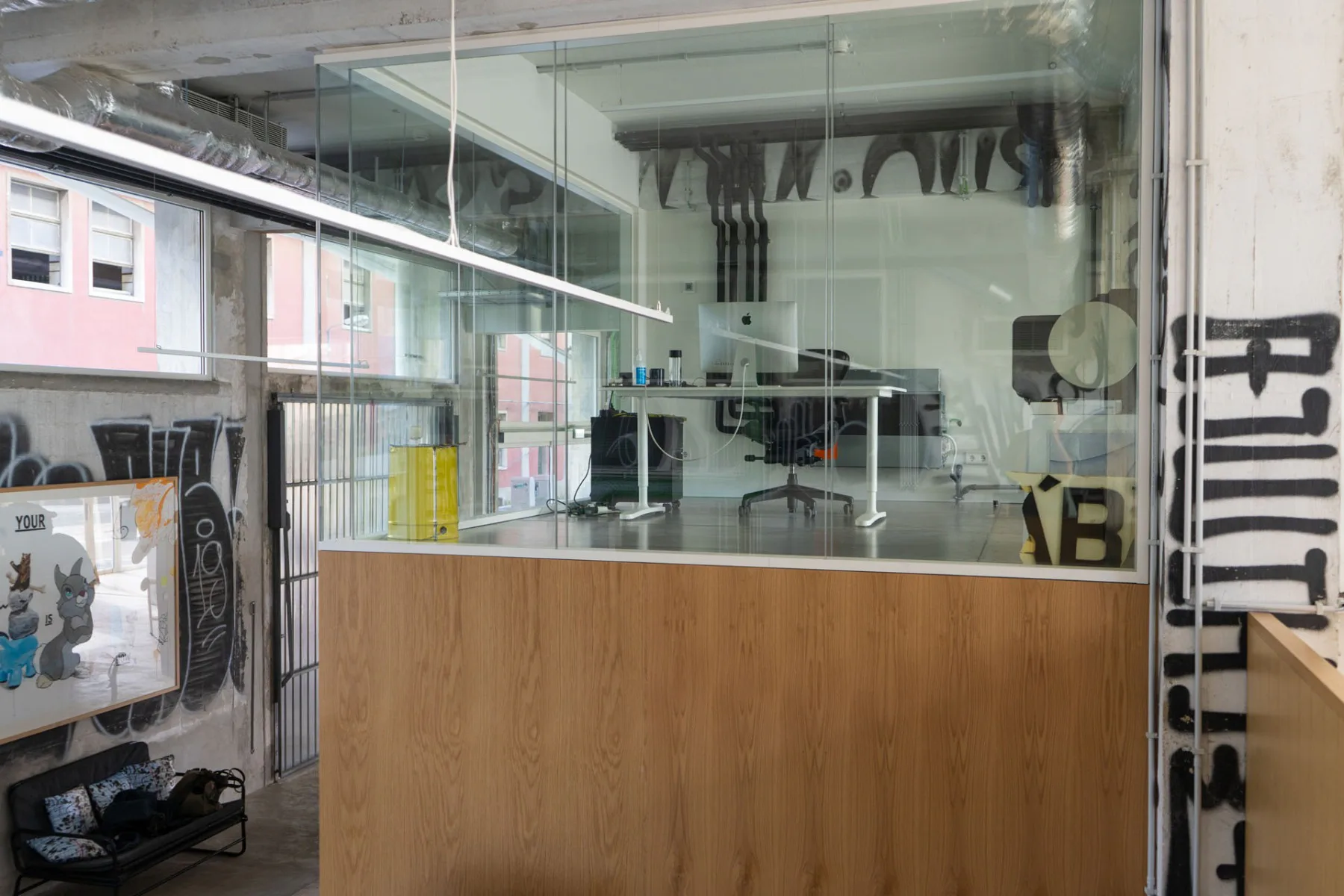 Große Unternehmen sowie Start-Ups arbeiten heute aus der ehemaligen Fabrik.