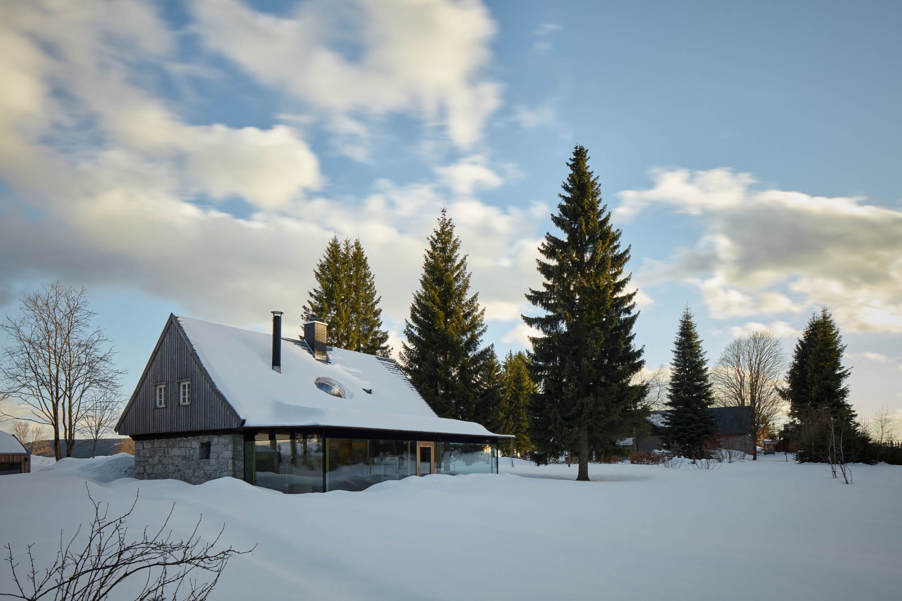 Wochenendhaus von Mjölk Architekti