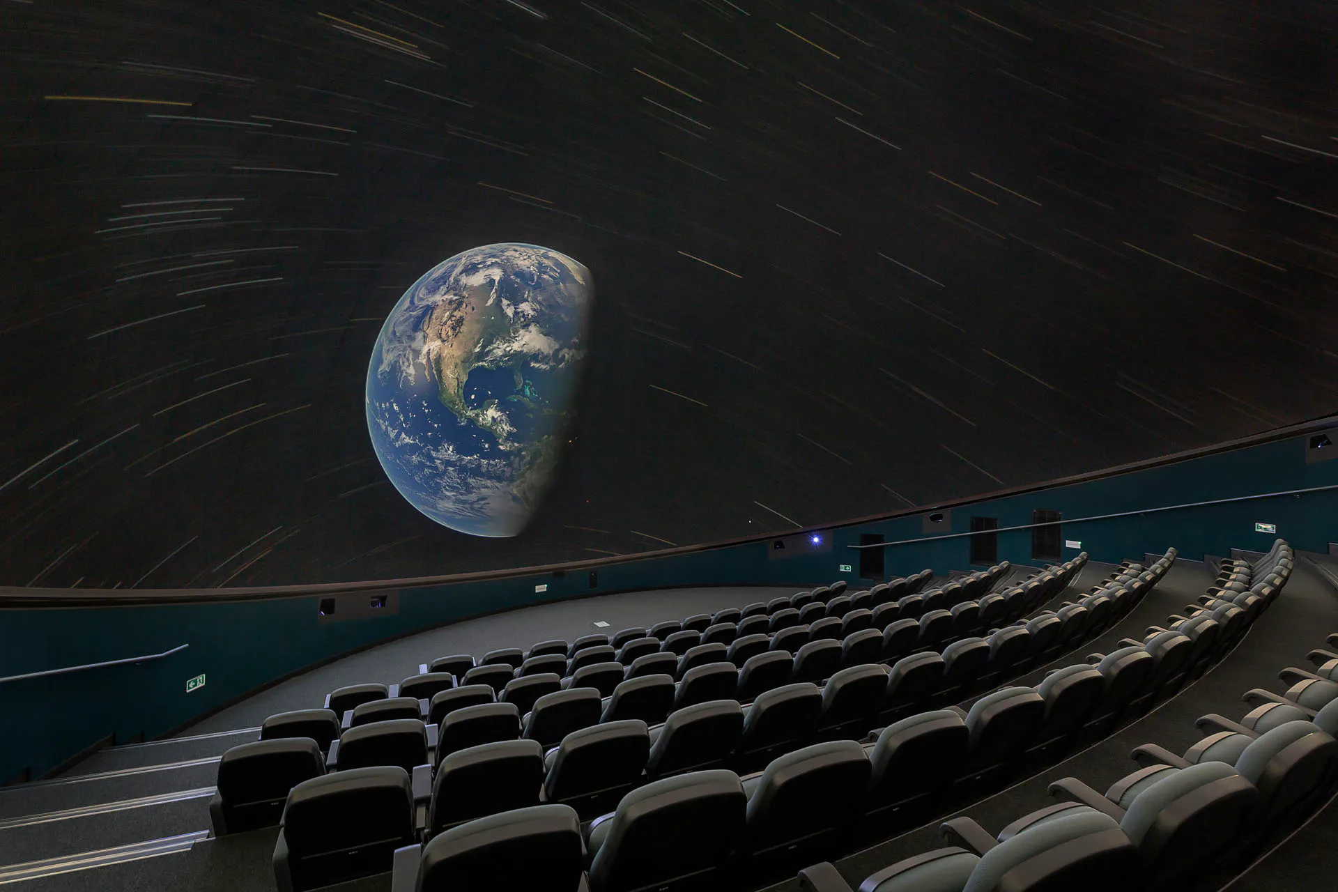 Im Projektionsplanetarium wird der Sternenhimmel möglichst originalgetreu wiedergegeben.