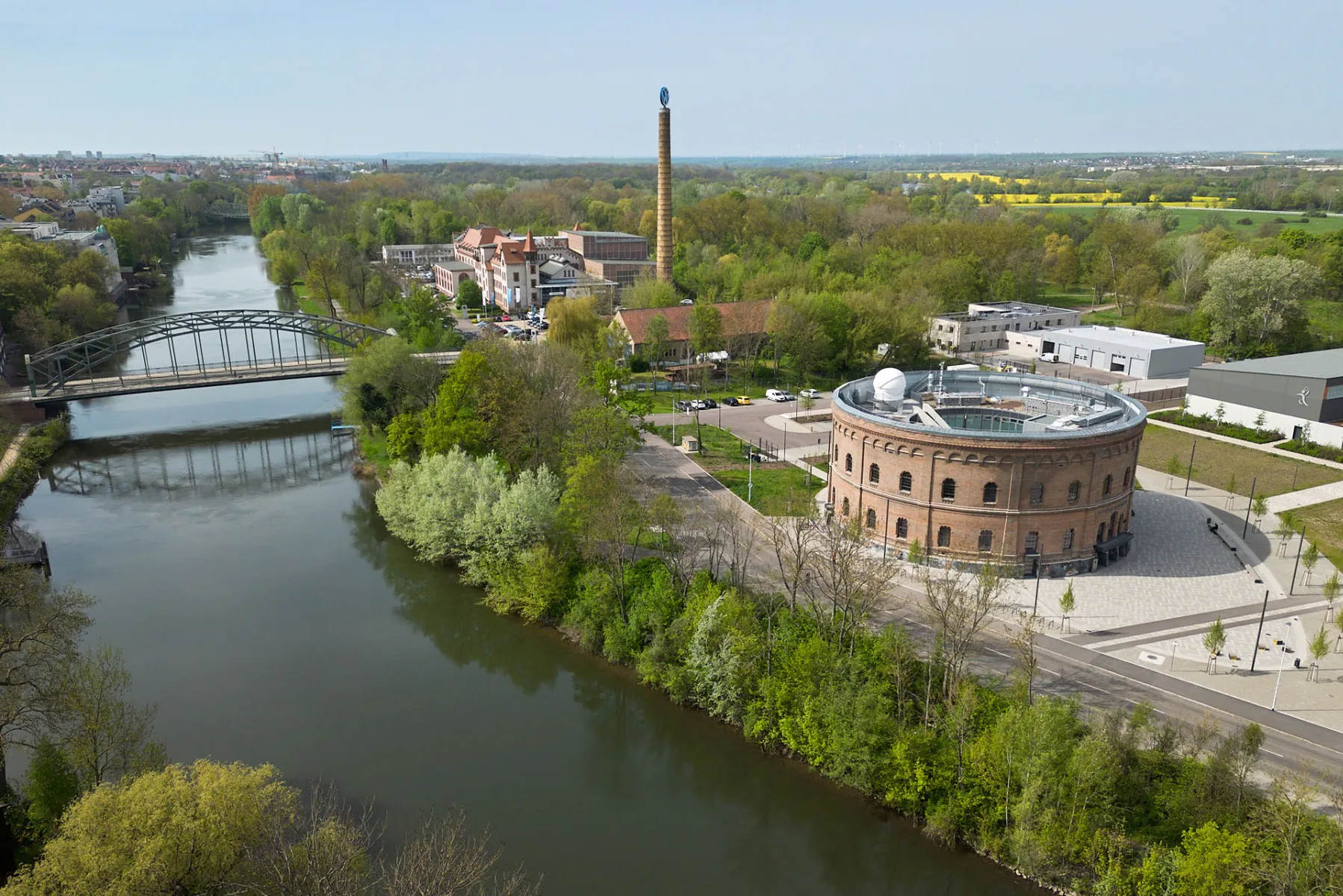 Ein Gasometer in Halle wird zu einem Planetarium.