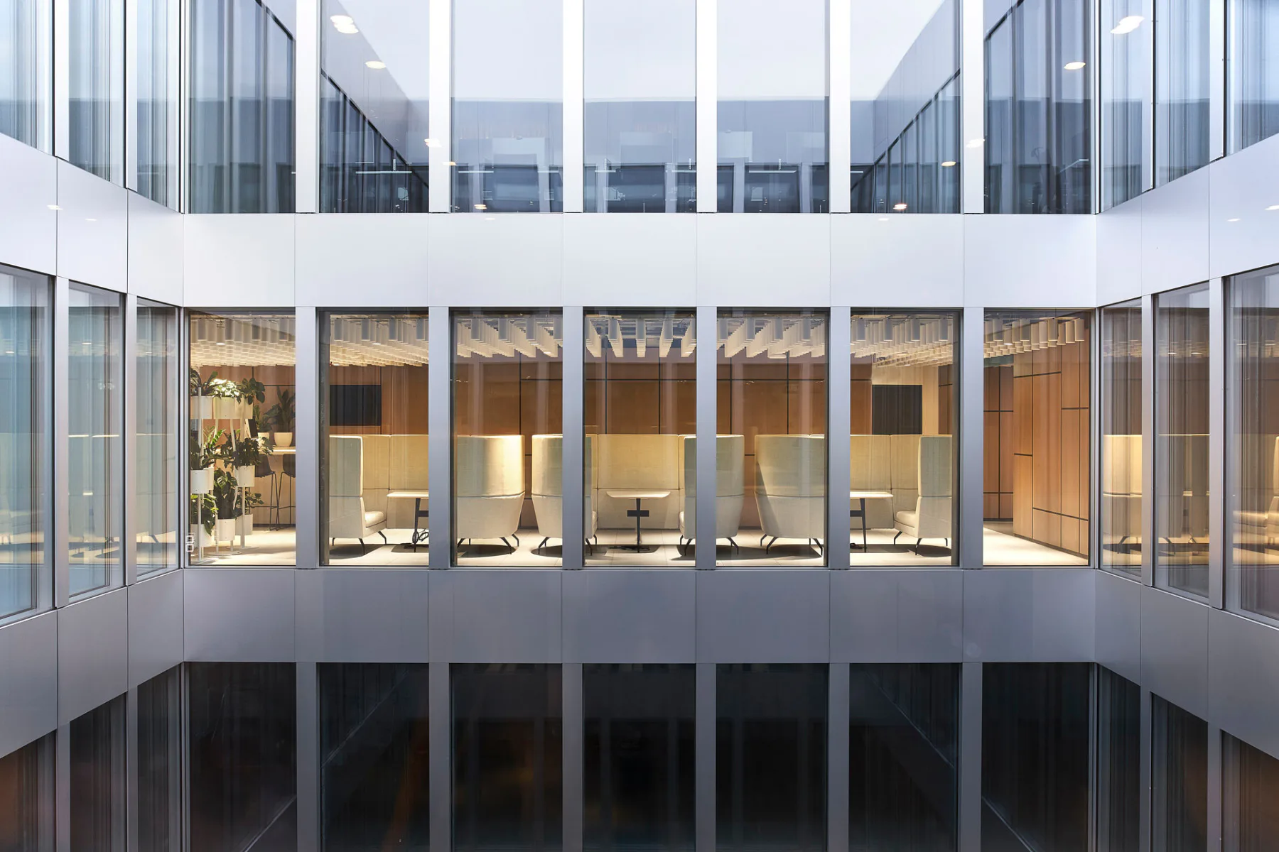 Fassade des neuen Hauptsitzes von Modern Solutions Design