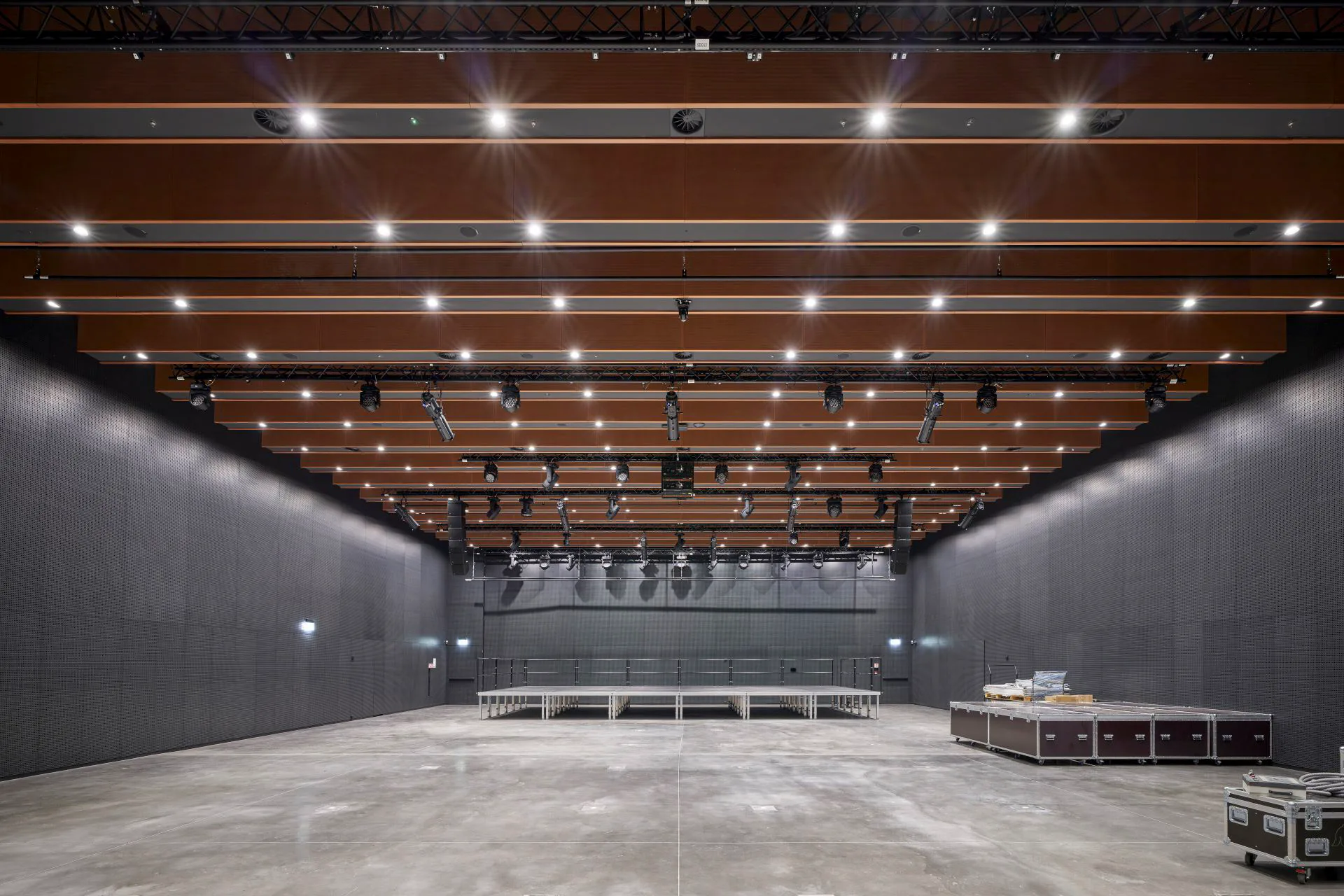 Für Wechselausstellungen und Veranstaltungen wurde eine eigene große Halle errichtet.