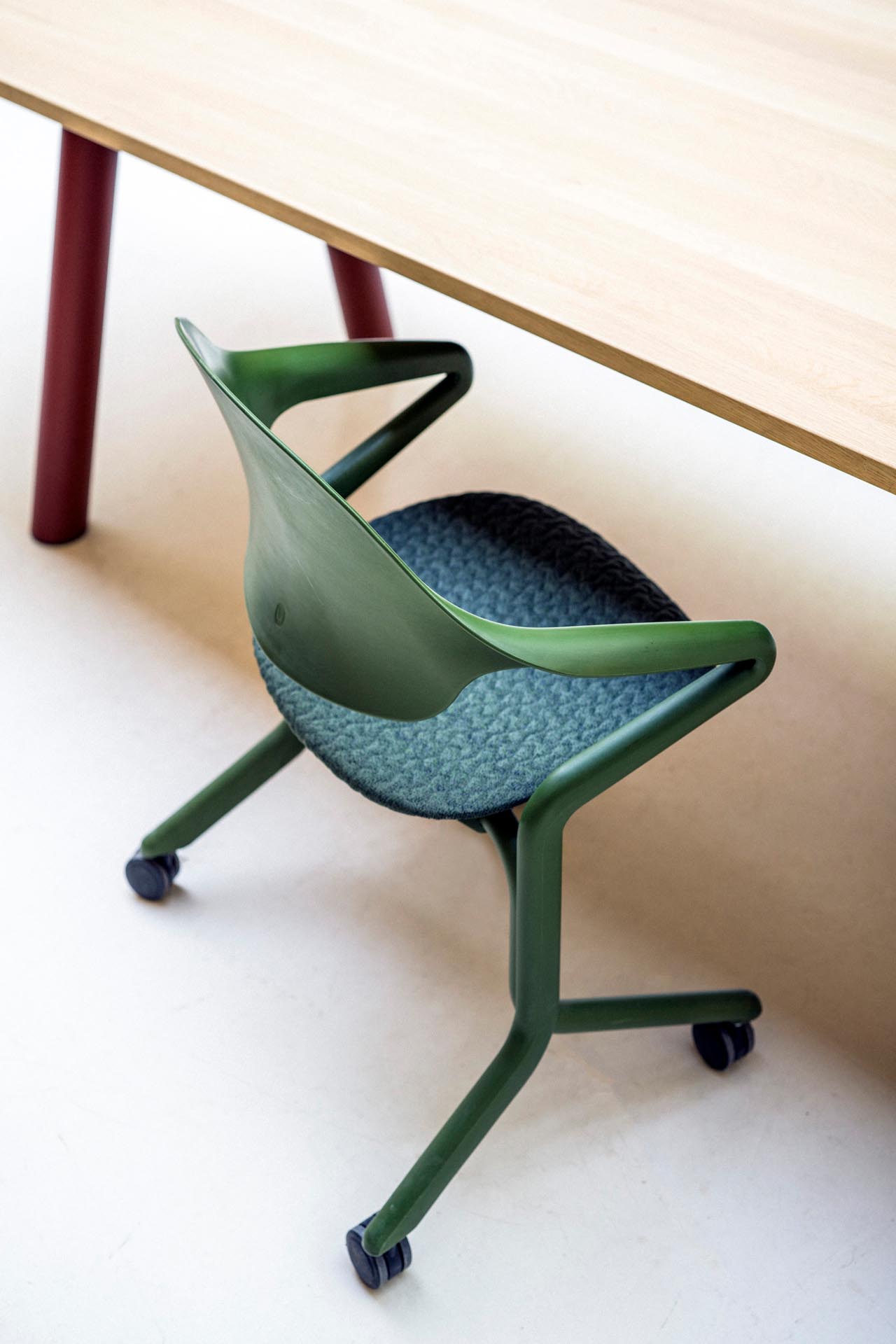 Das optionale 3D-Strick-Polster besteht zu 50 Prozent aus Post-Consumer-Recyclingmaterial.
