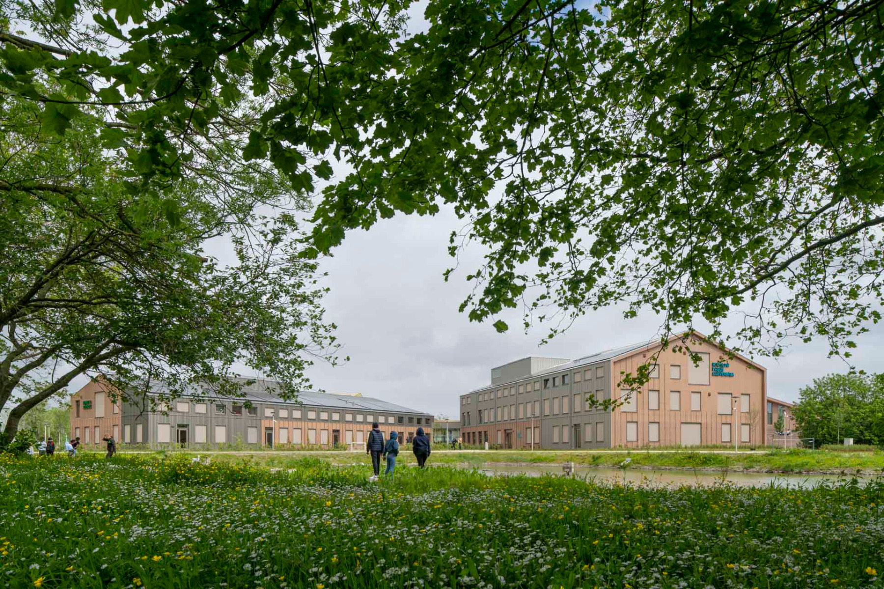 Schulcampus nahe Groningen